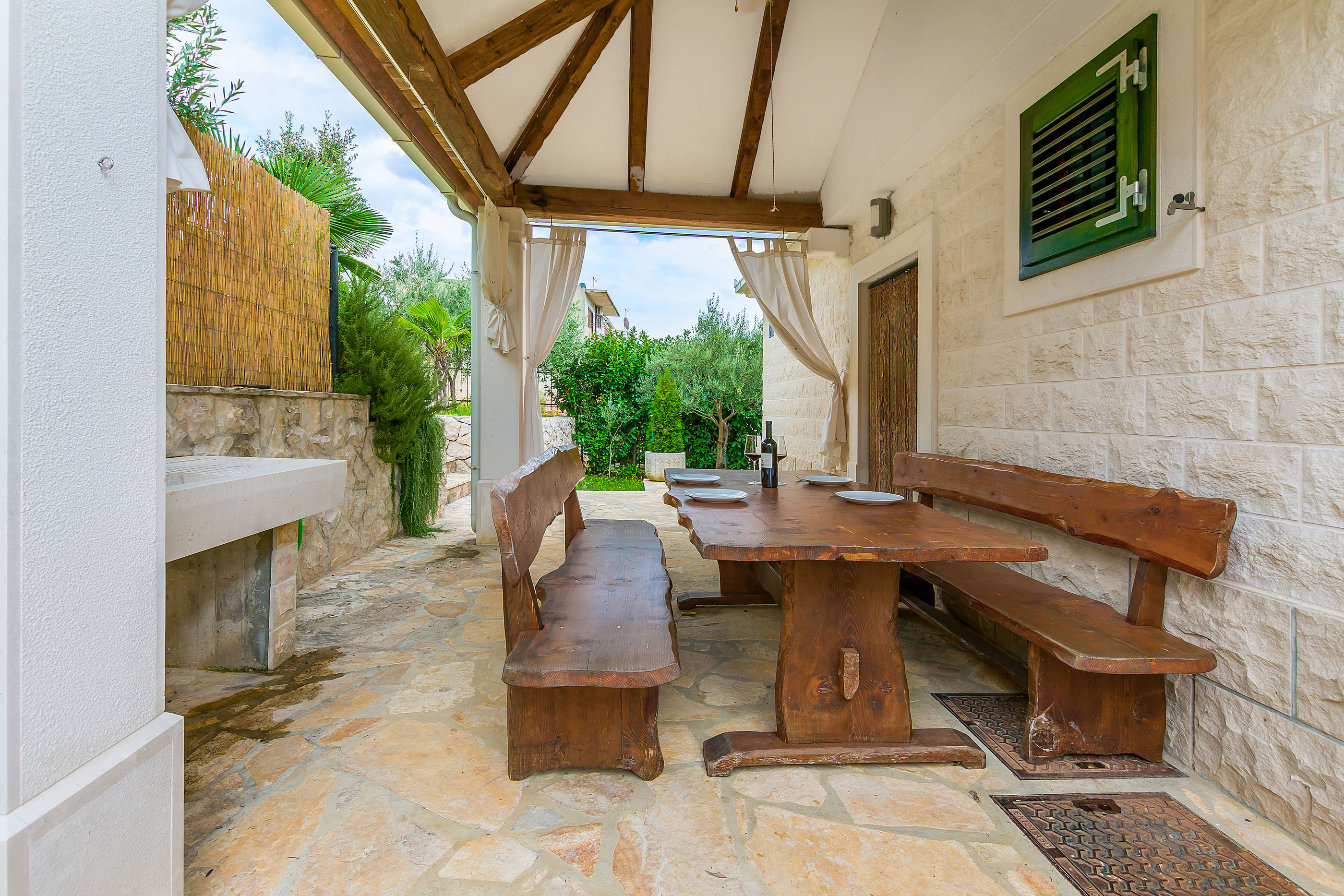 Villa Holiday home Zvečanje V6211-K1
