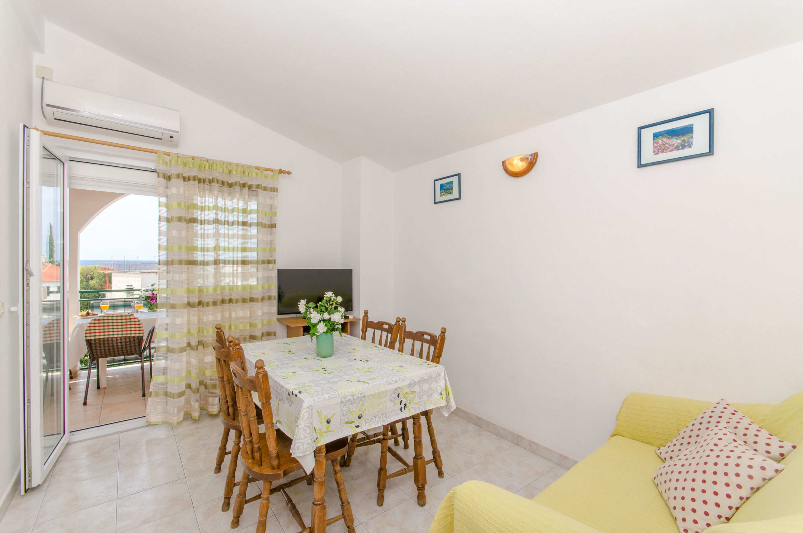Apartments Zoric 73521-A2