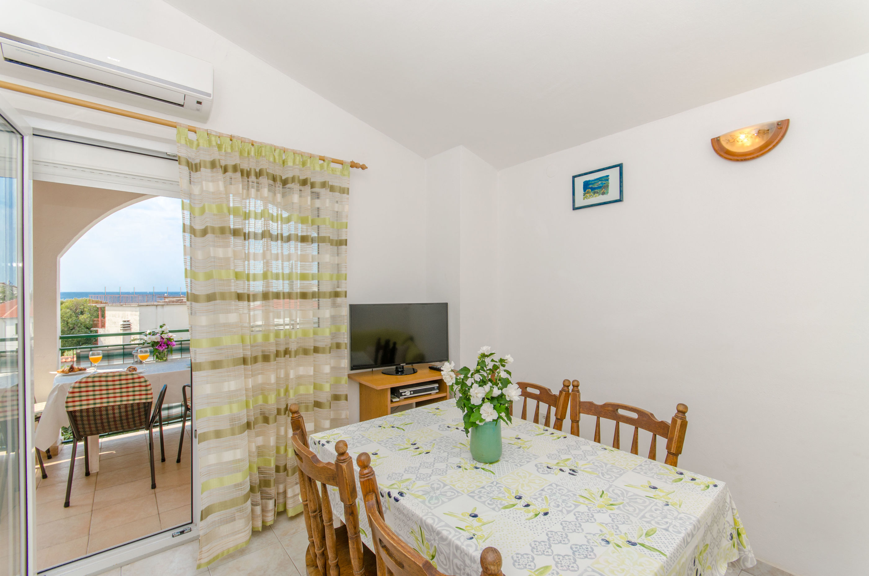 Apartments Zoric 73521-A2