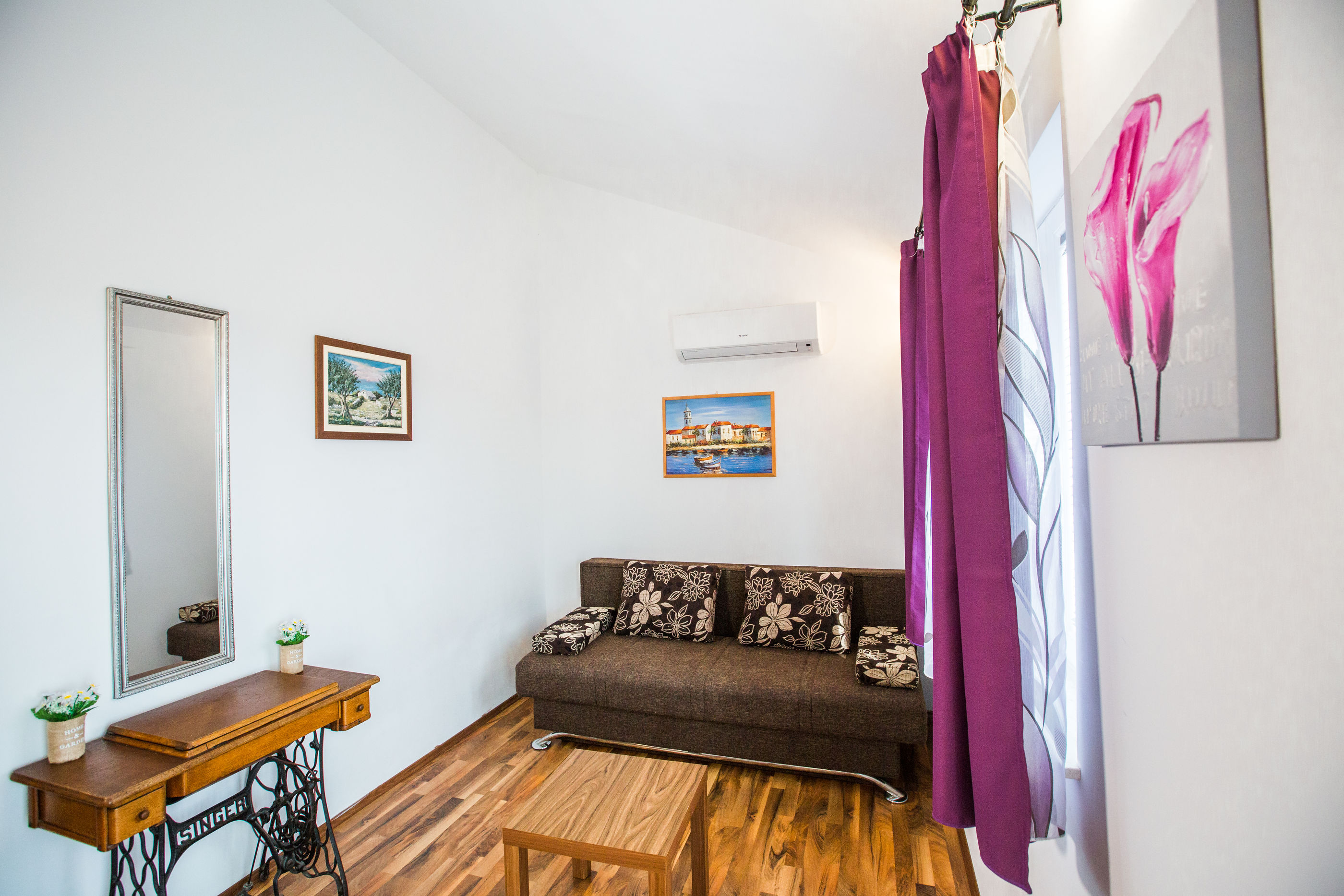 House Gabi 73641-K1