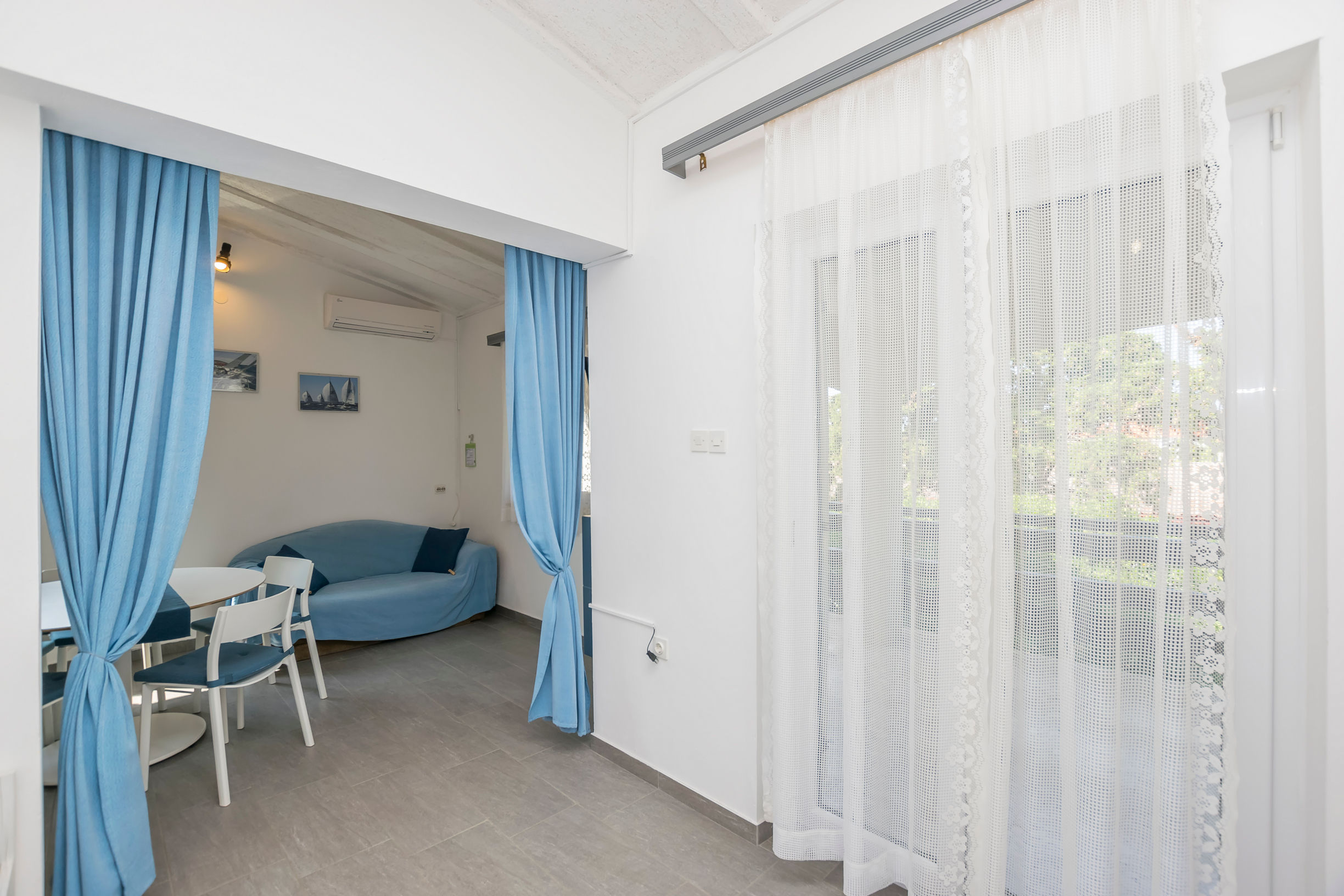 Apartments Mira 73961-A1