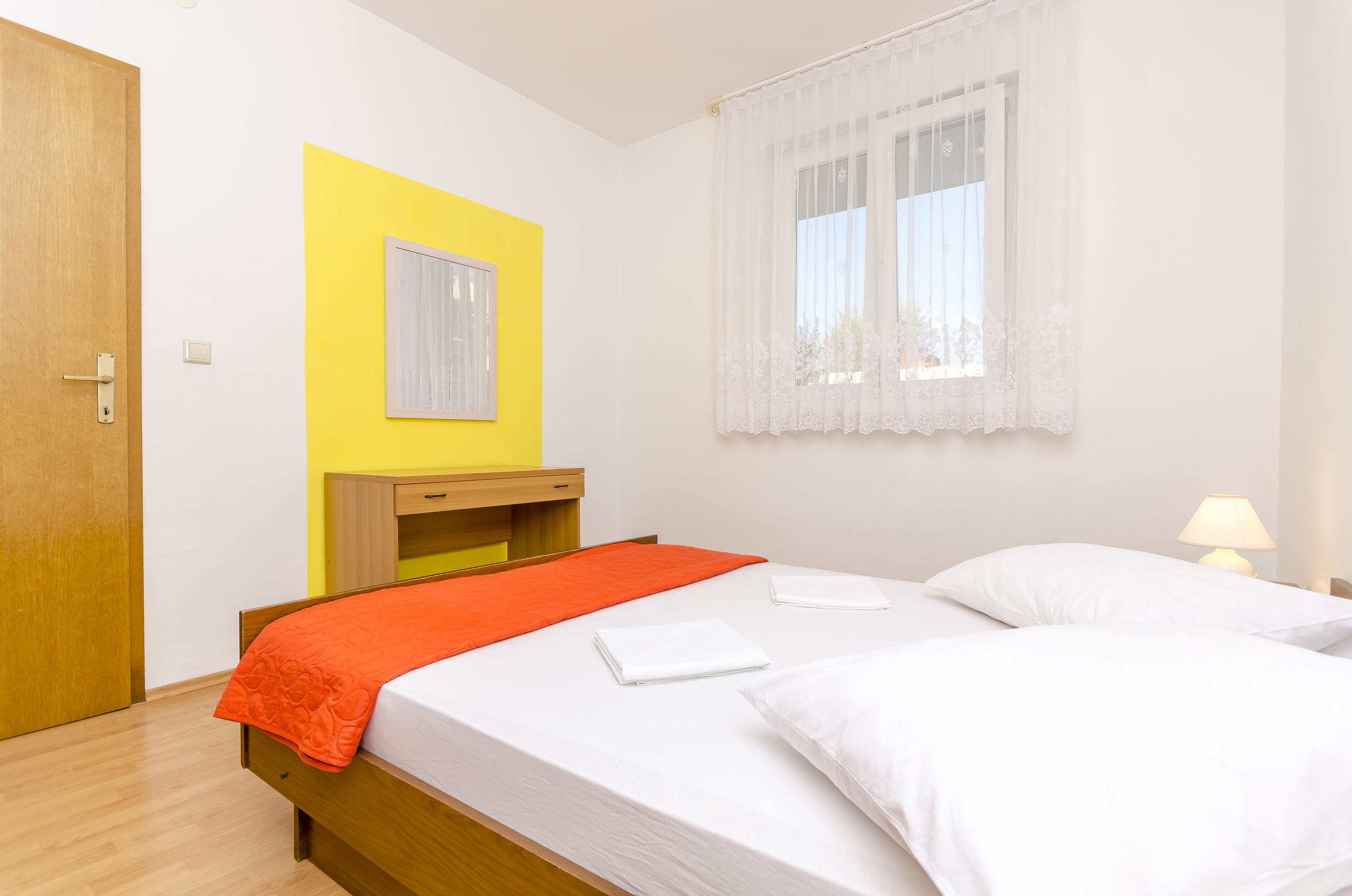 Apartments Mate 47001-A1