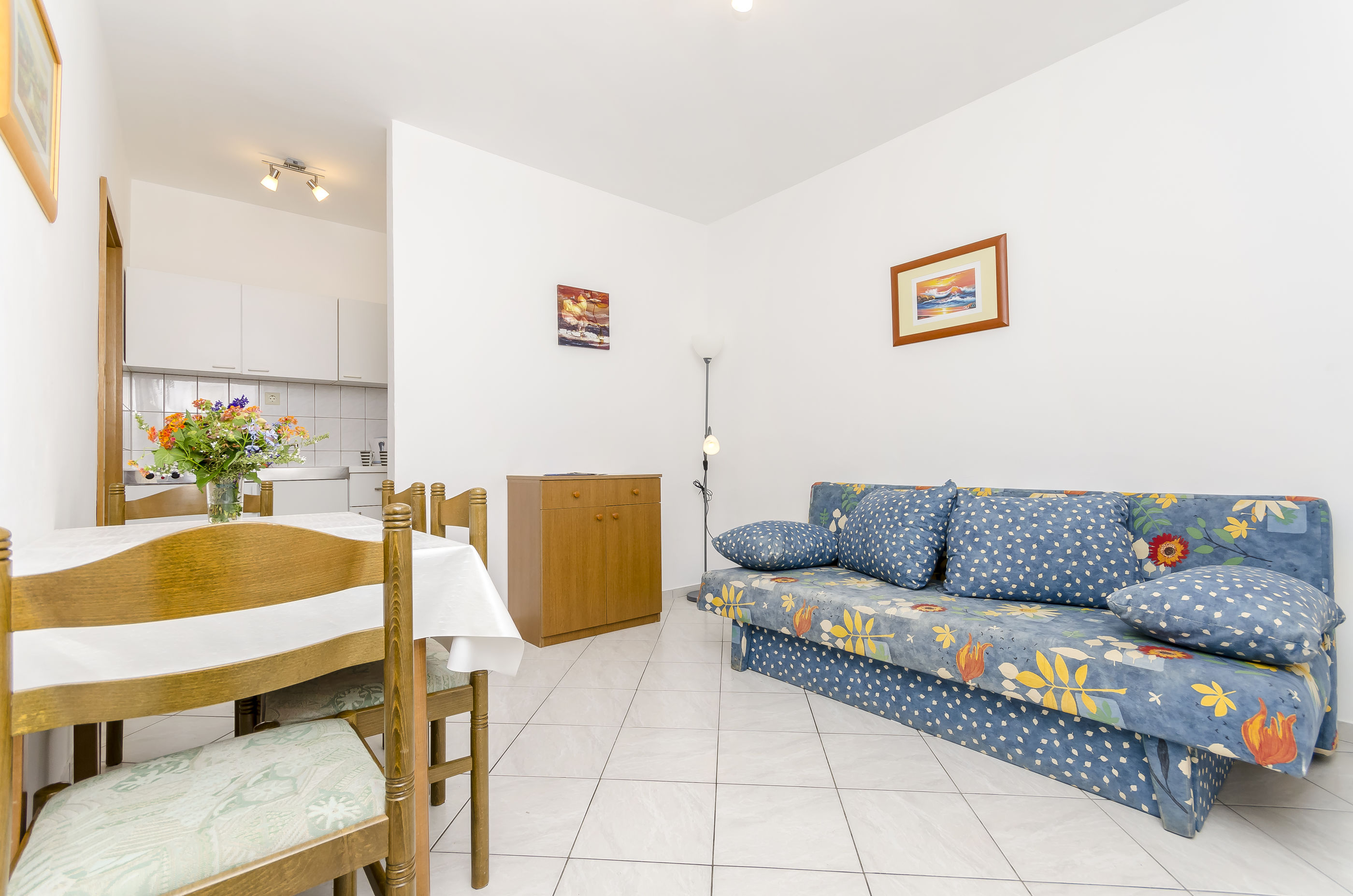 Apartments Mate 47001-A1