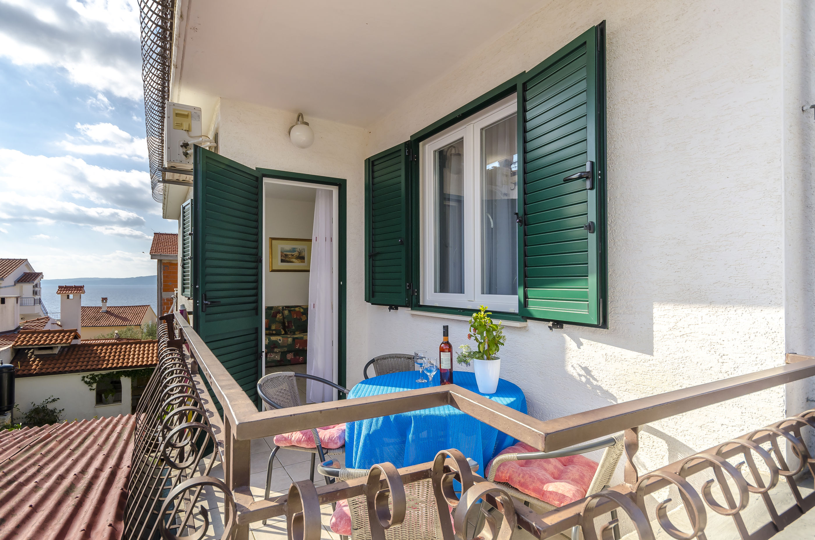 Apartments Mate 47001-A6