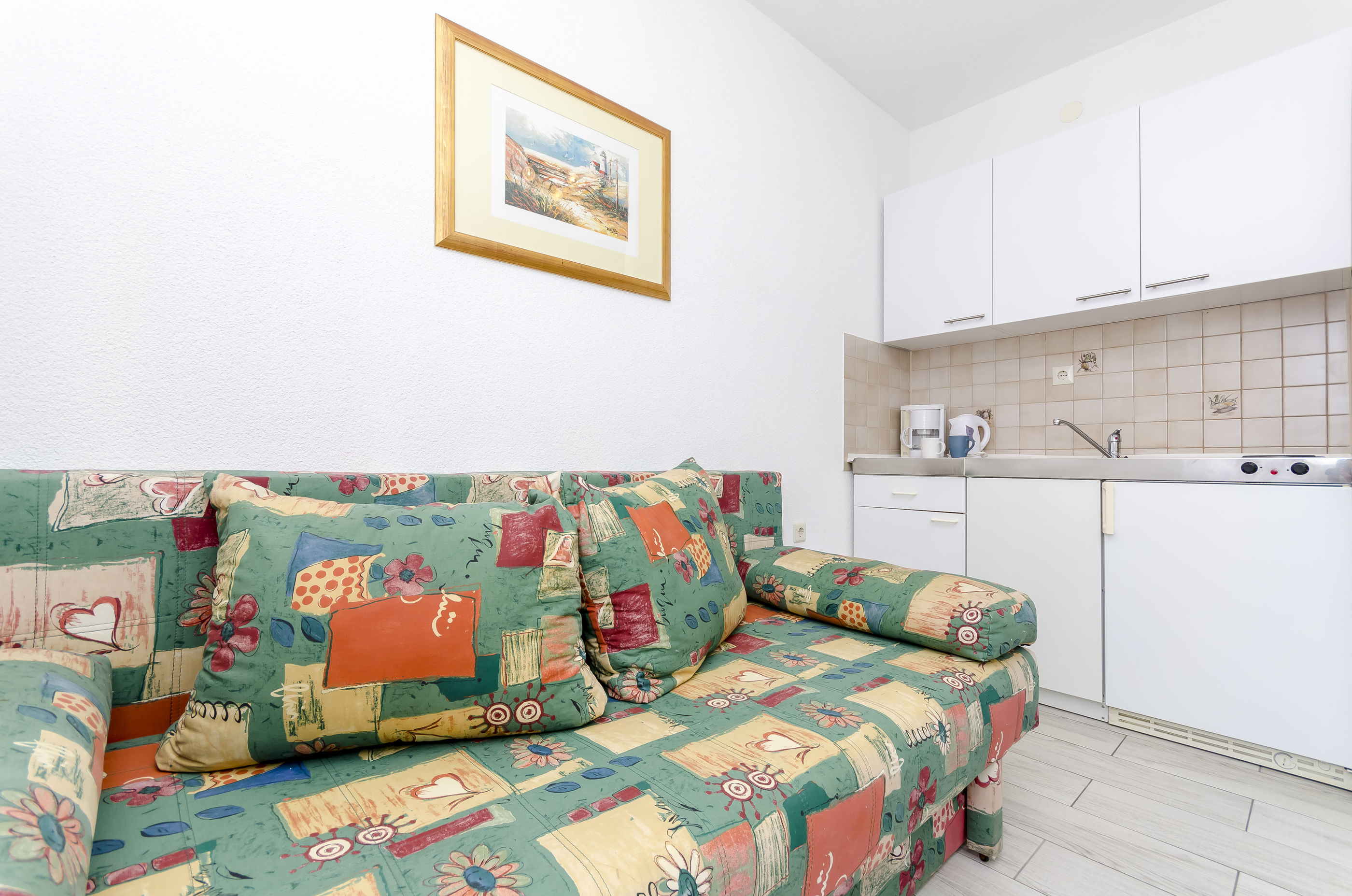 Apartments Mate 47001-A6