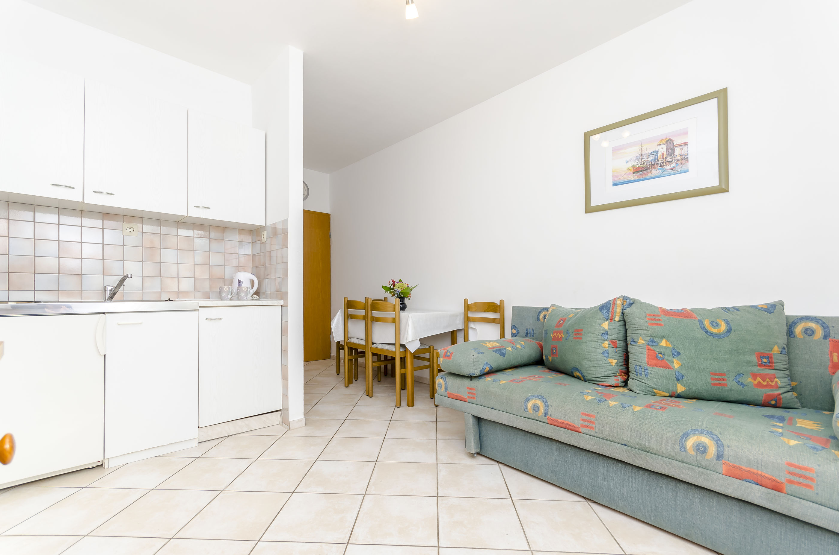 Apartments Mate 47001-A7