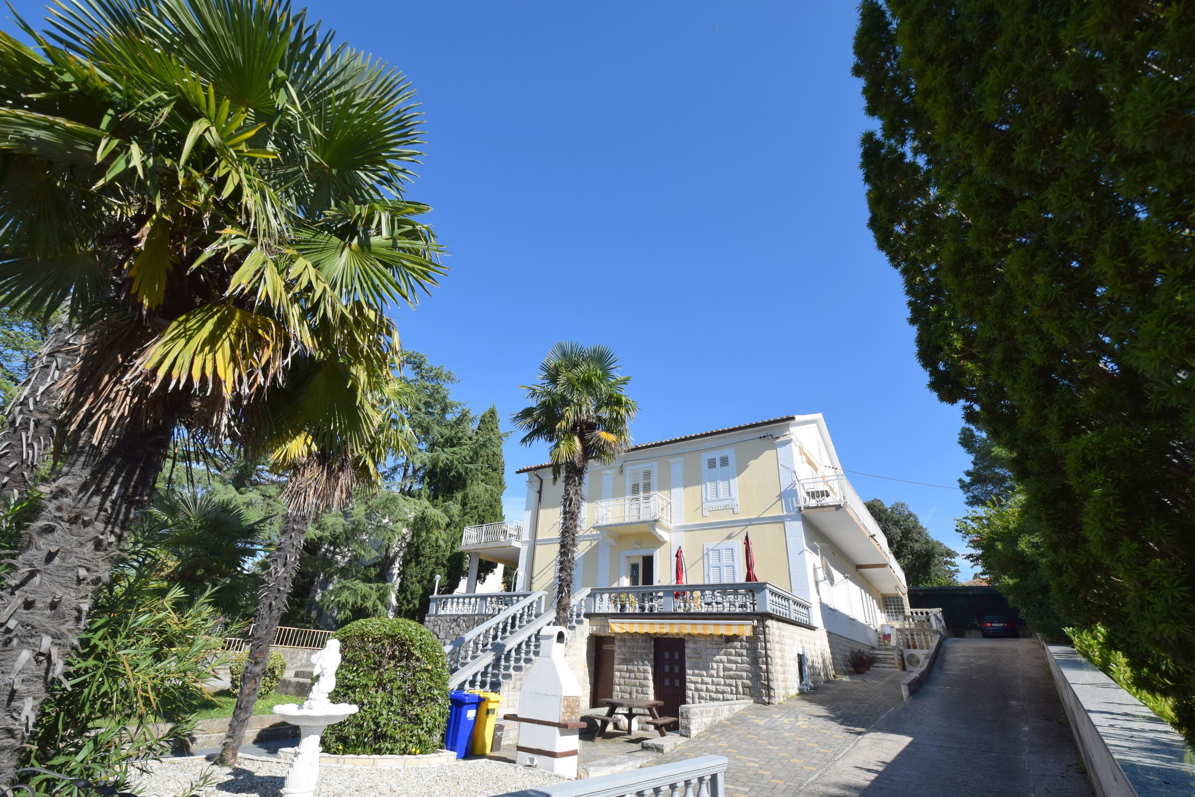 Apartments Margarita 62051-A2