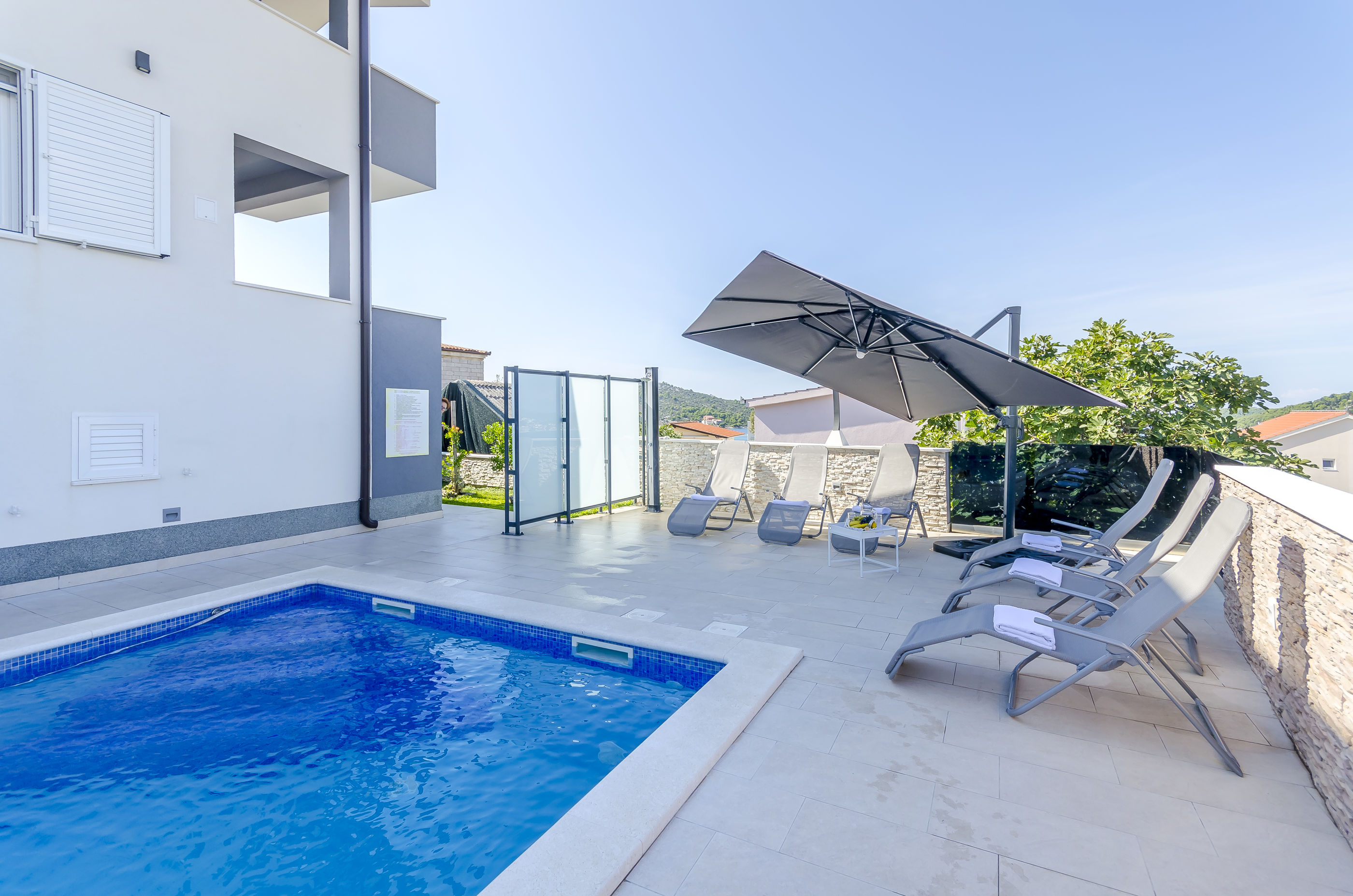 Apartments Katic 56891-A2