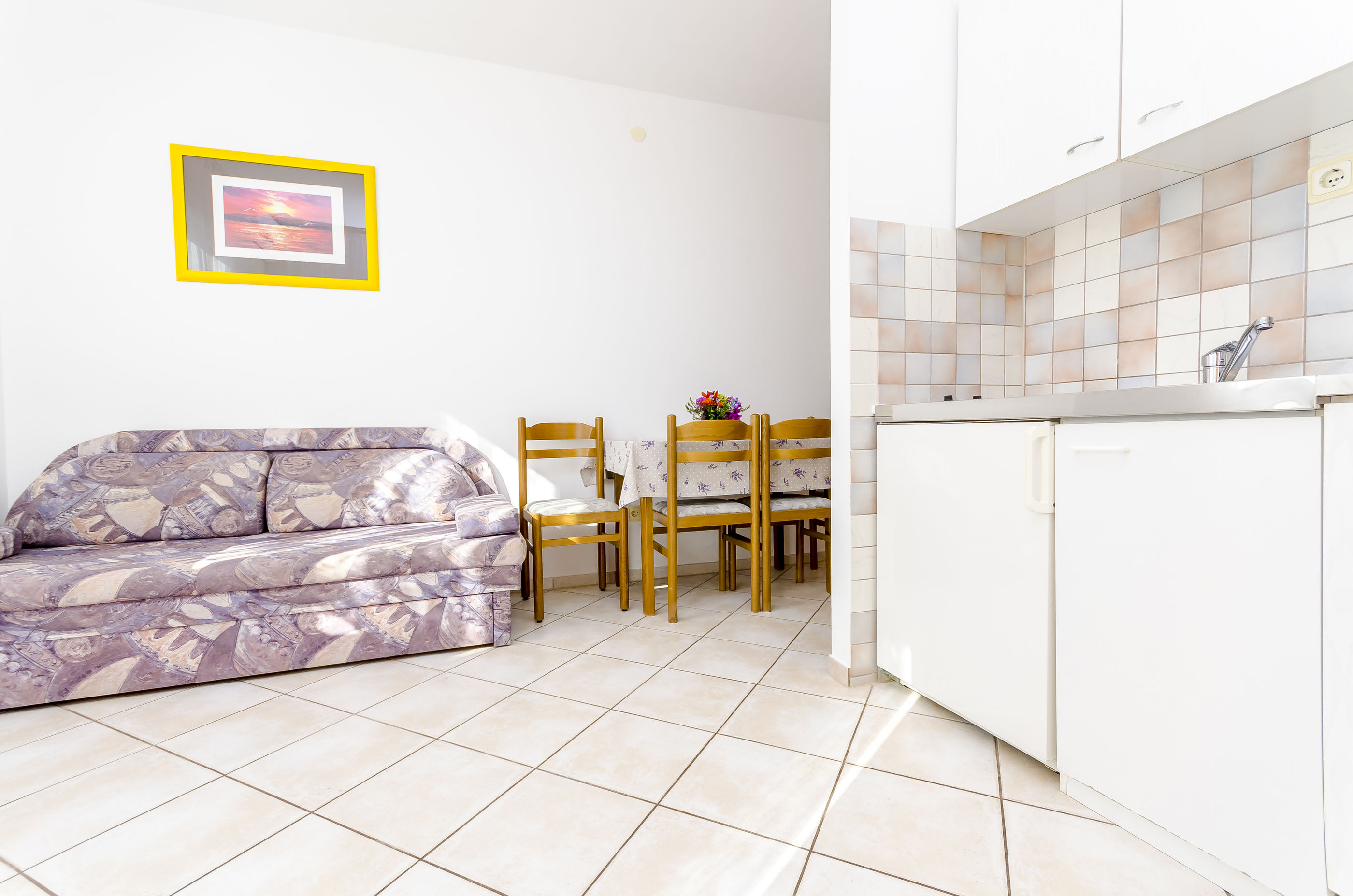 Apartments Mate 47001-A8