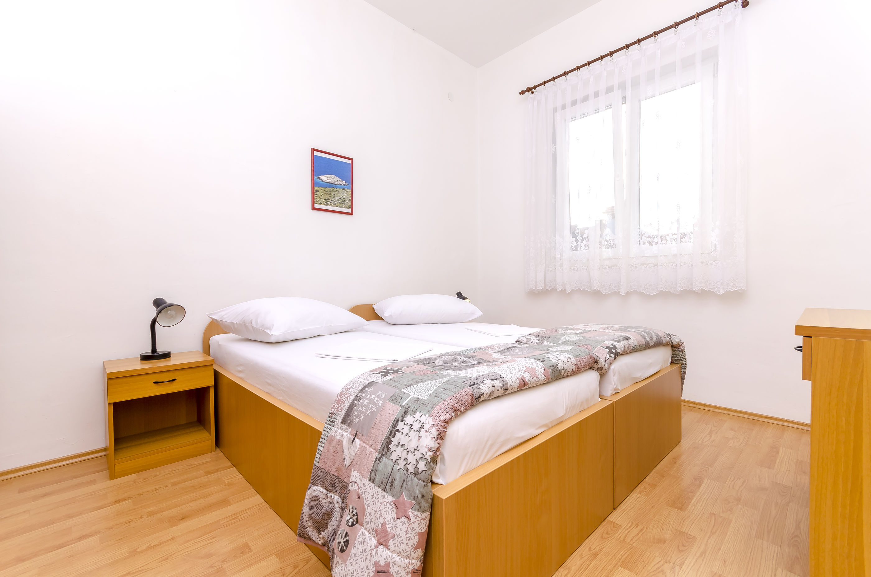 Apartments Mate 47001-A4
