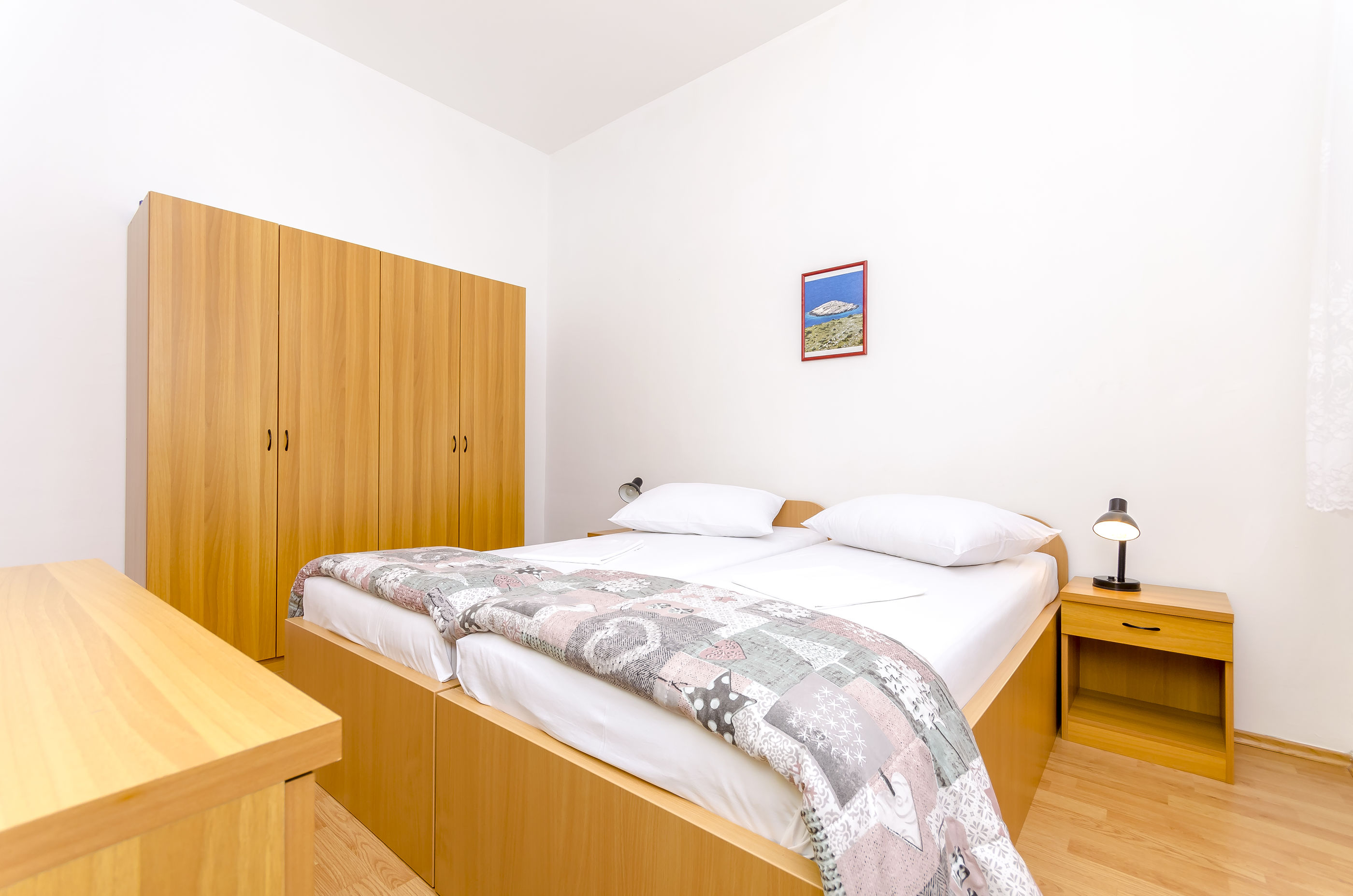 Apartments Mate 47001-A4