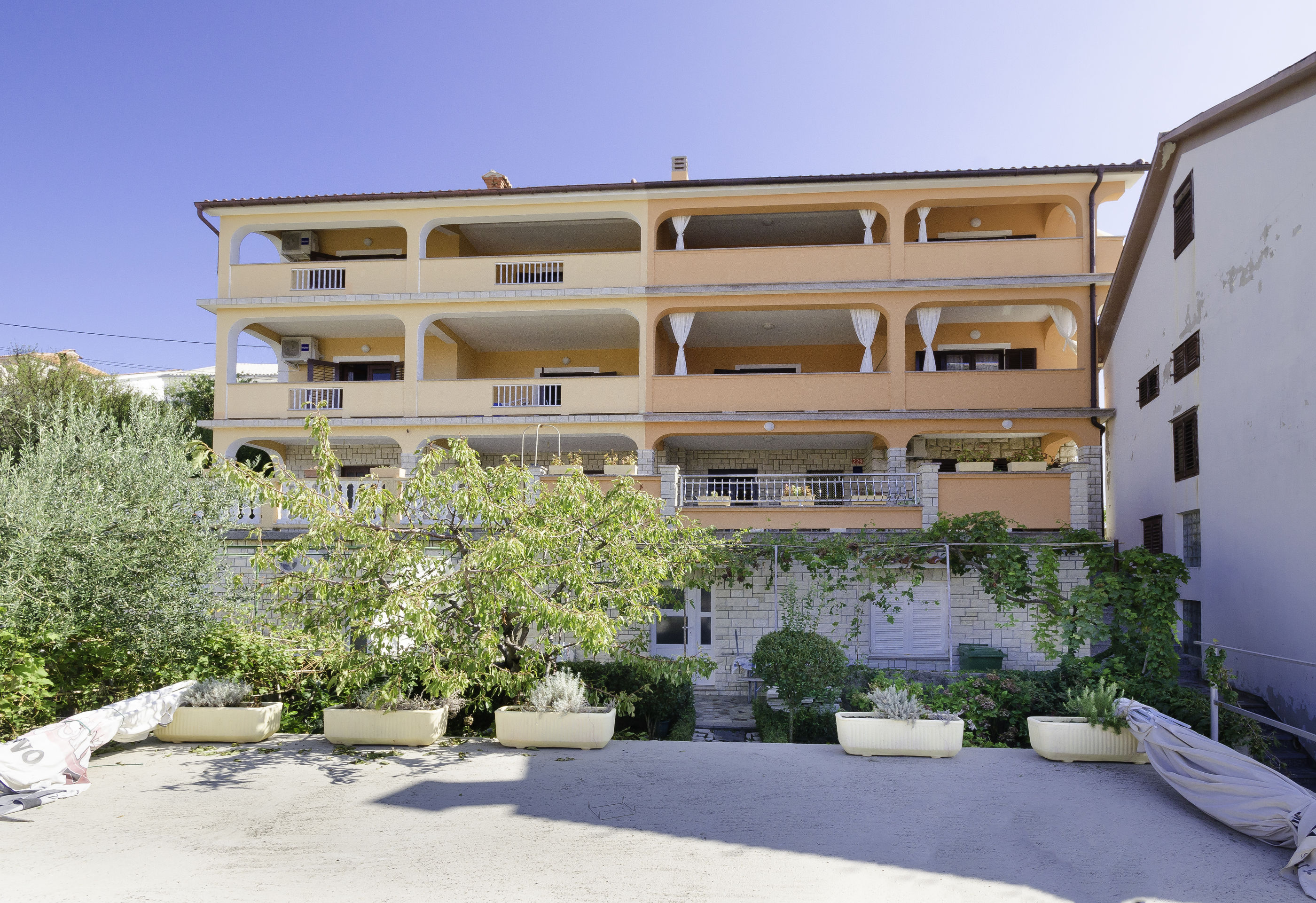 Apartments Mirjana B 86912-A2