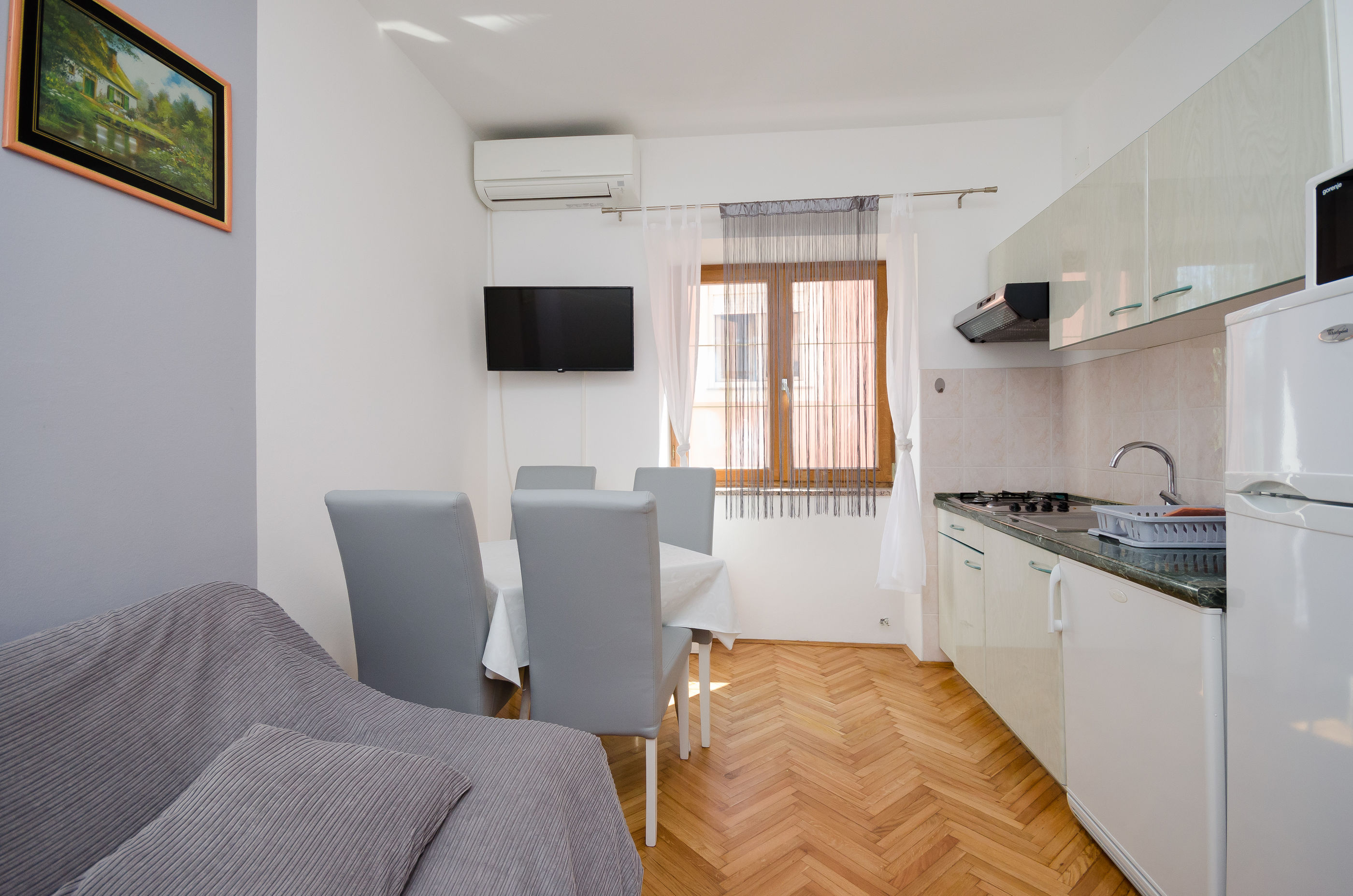 Apartments Mirjana B 86912-A1