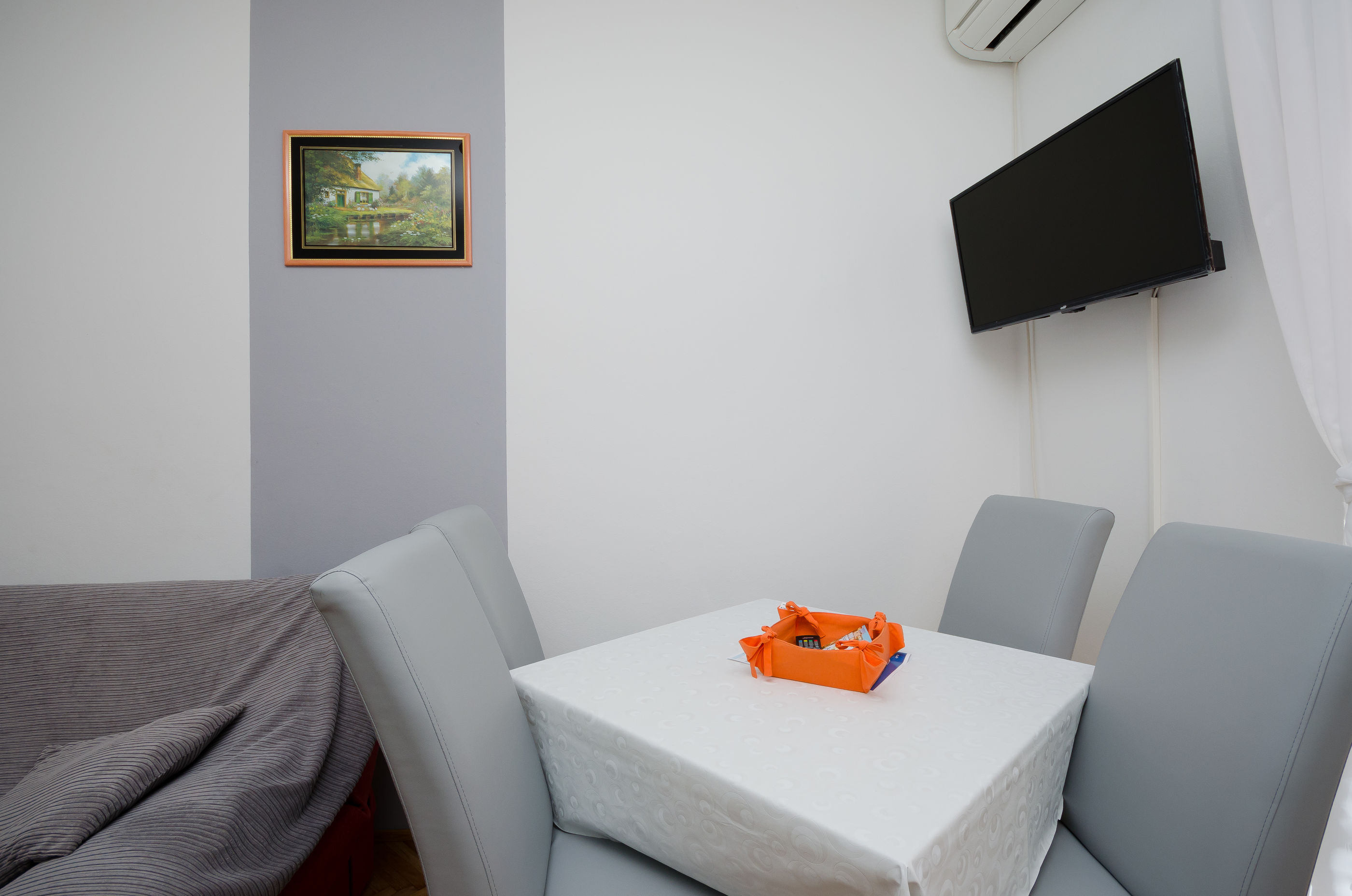 Apartments Mirjana B 86912-A1