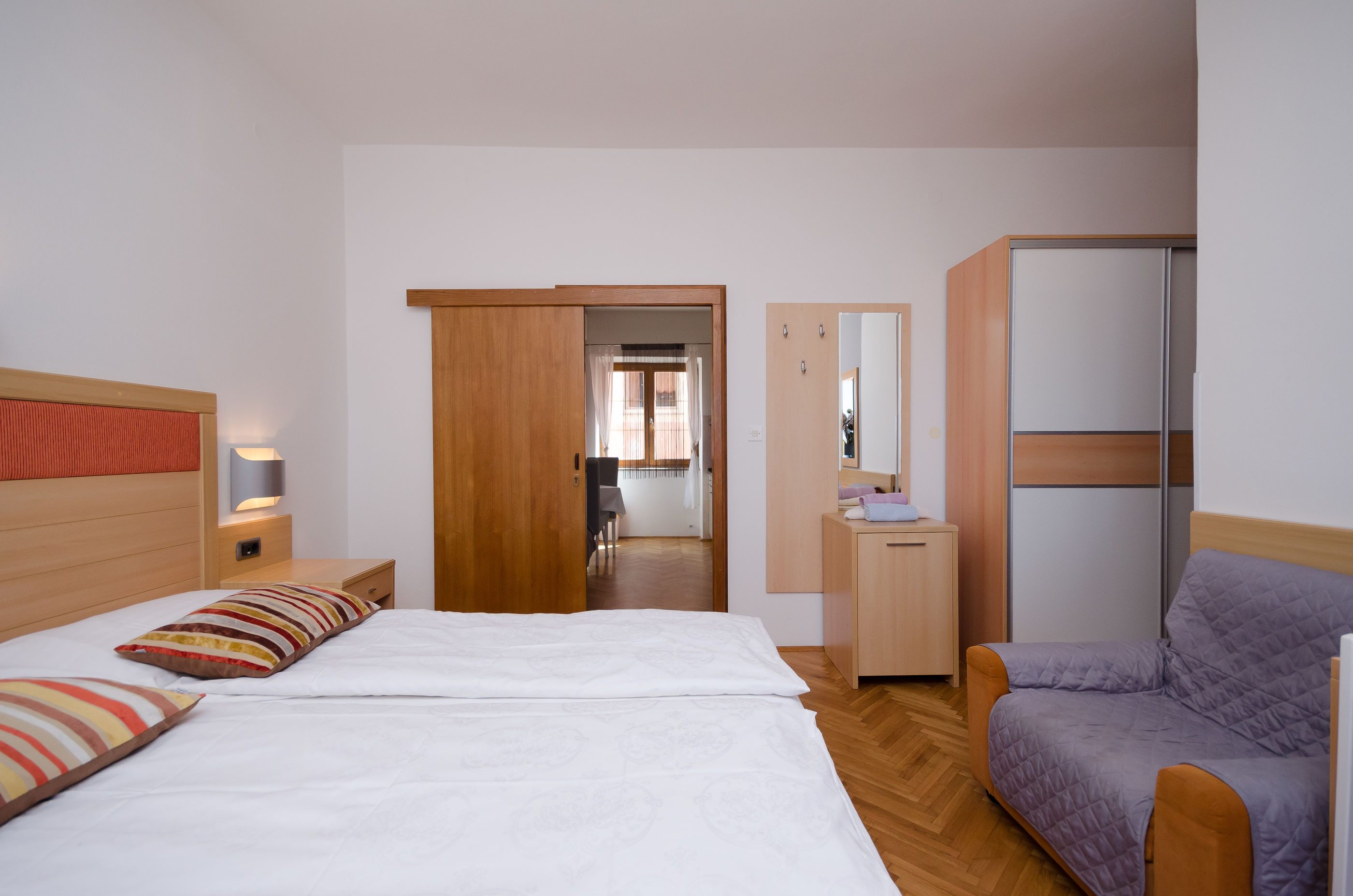 Apartments Mirjana B 86912-A1