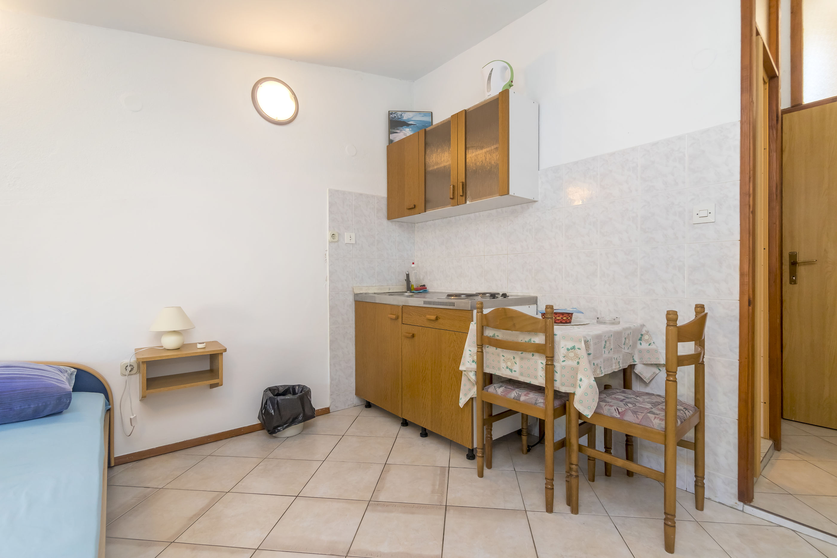 Apartments Komin 73081-A4