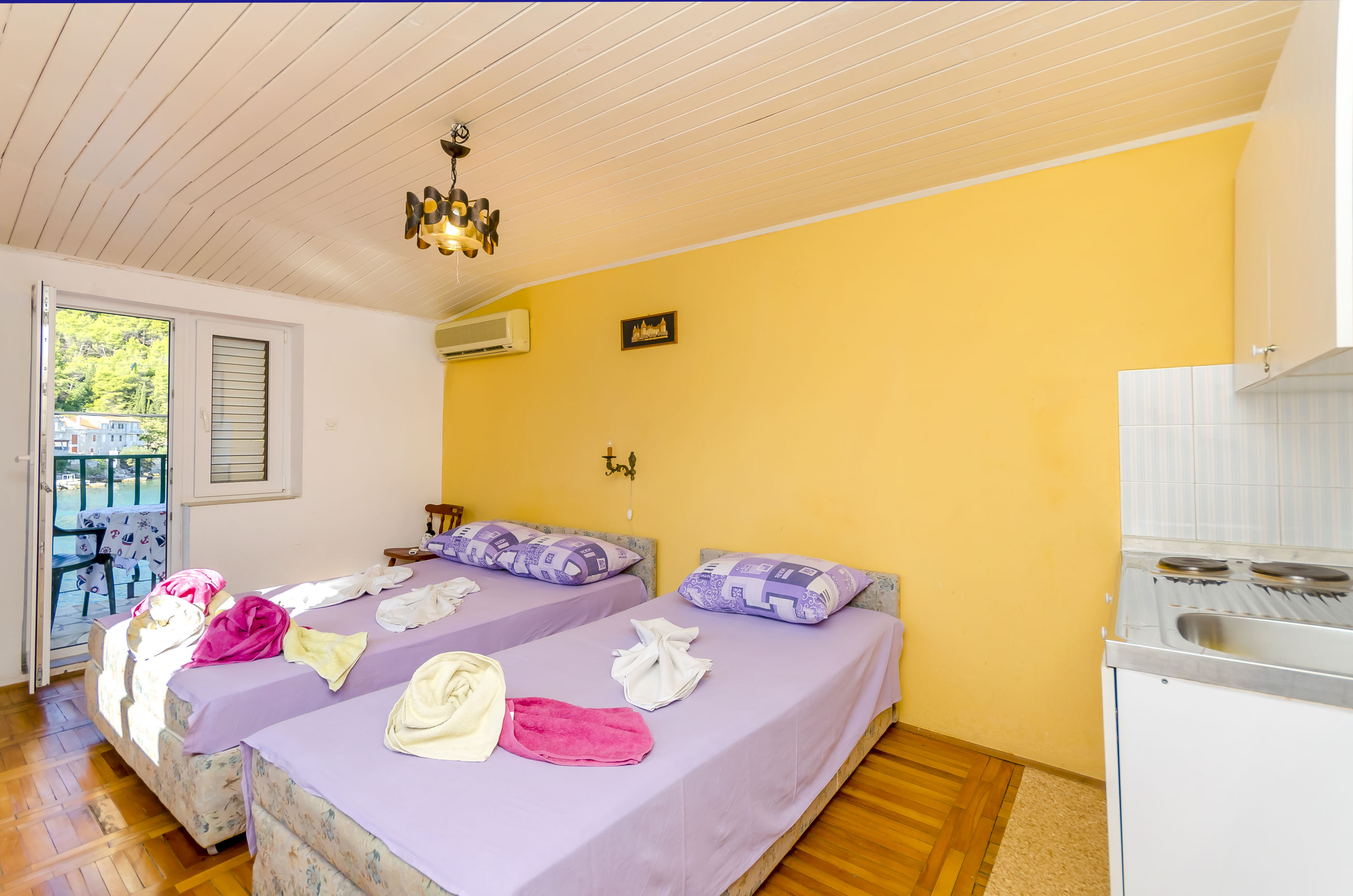 Apartments Komin 73081-A5