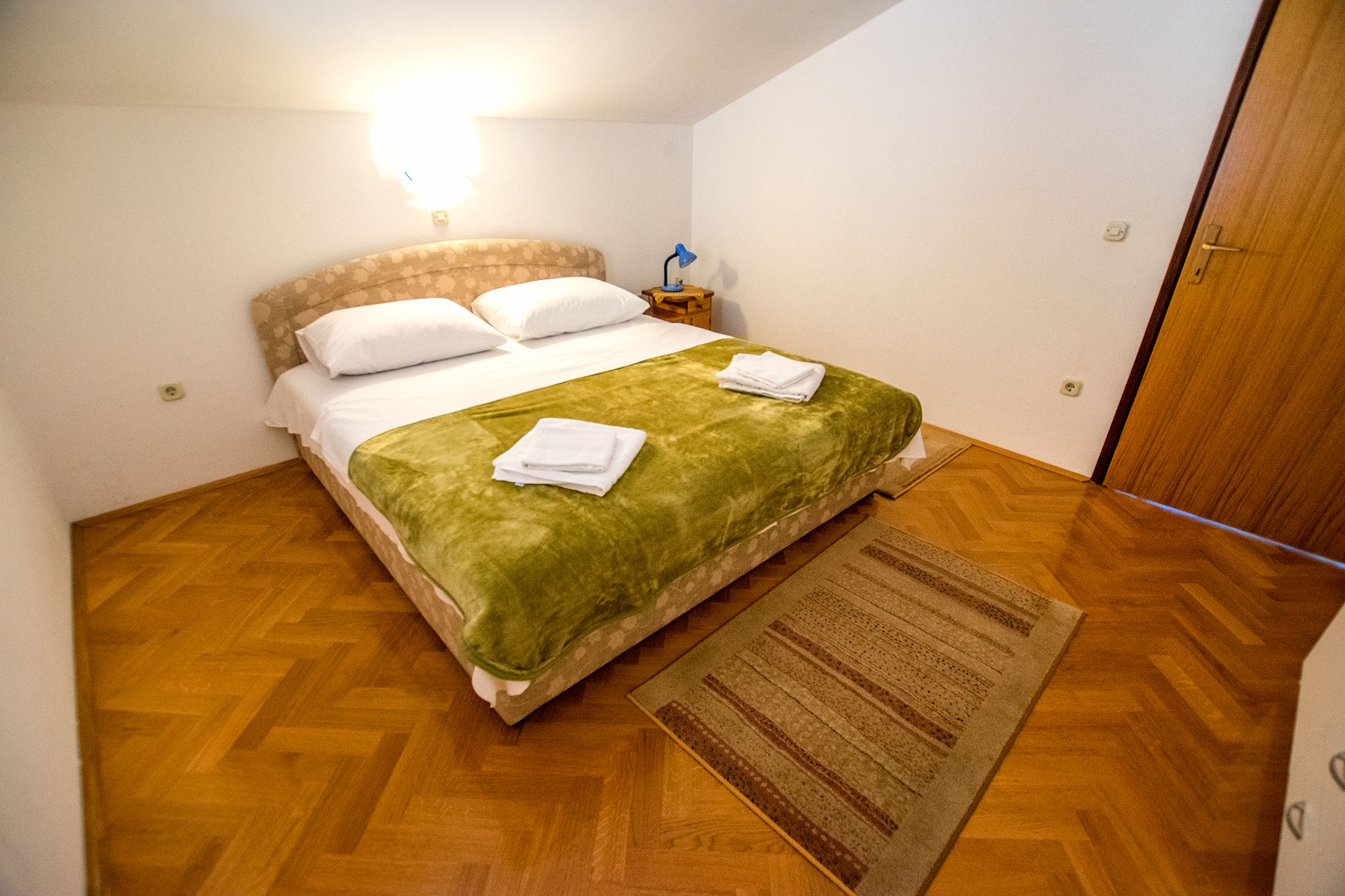 Apartments SLAVICA 60685-A2