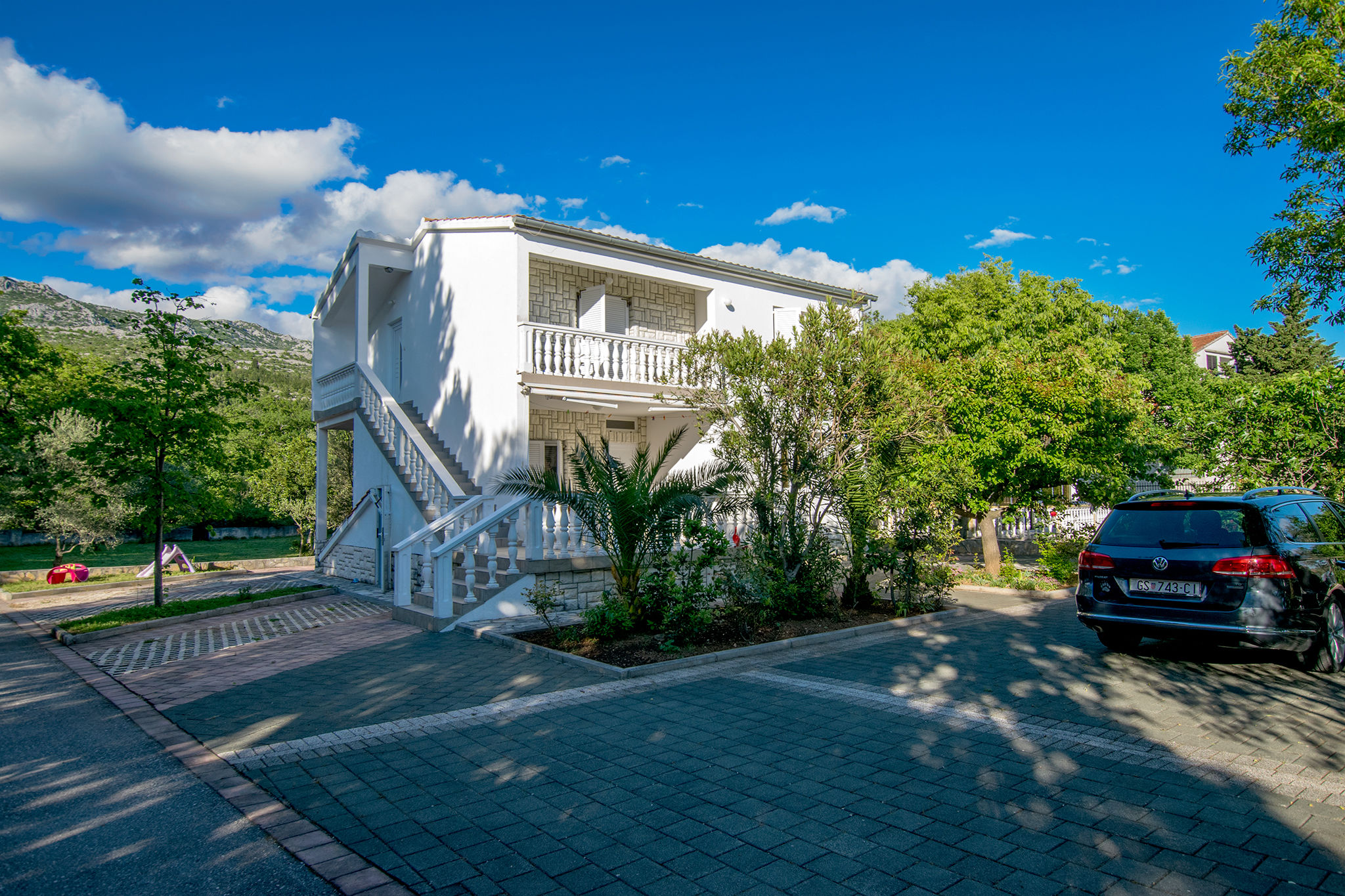 Apartments Lika Accommodation in Seline