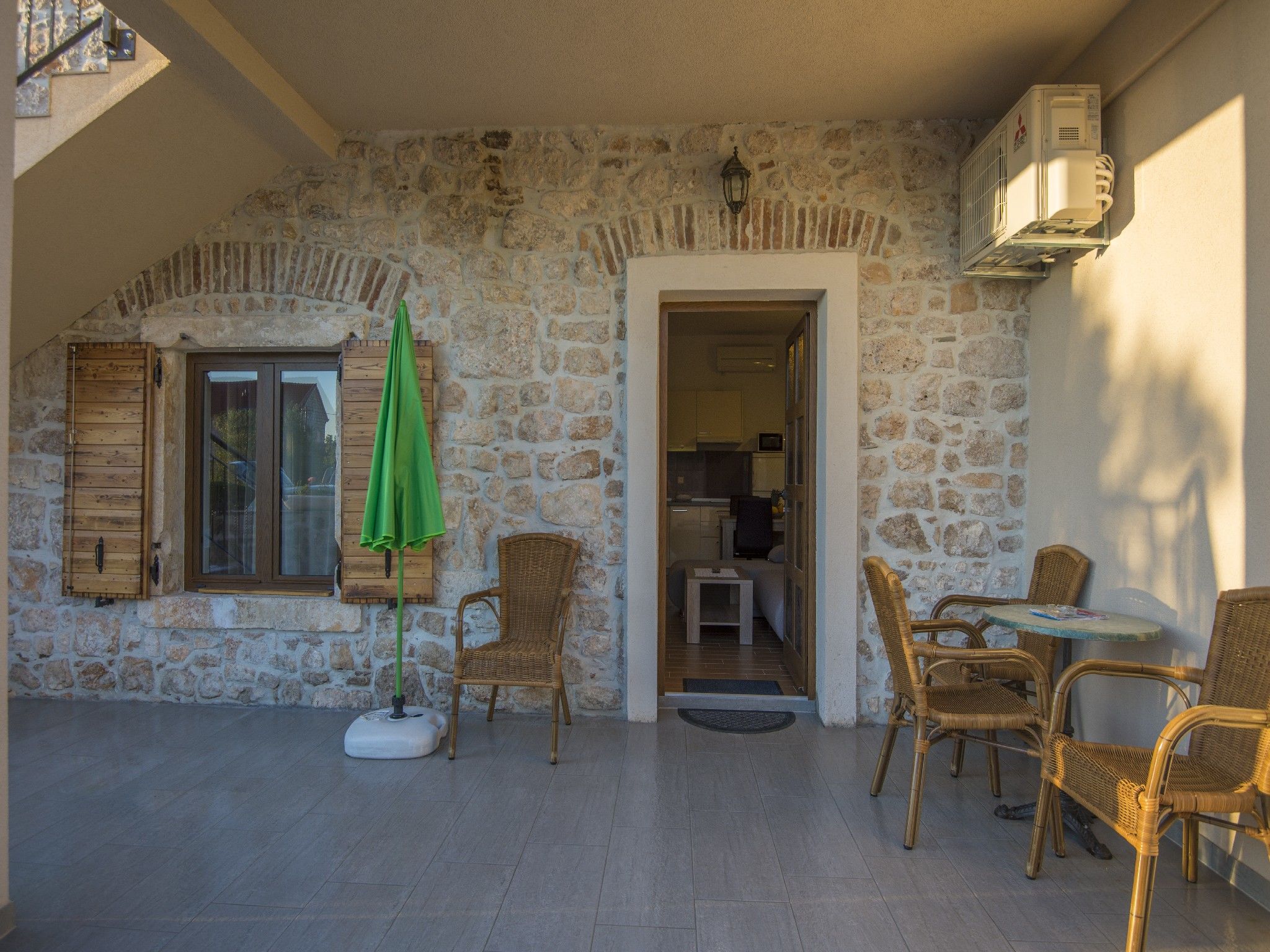 Apartments PUNTA-in the stone house 74004-A1