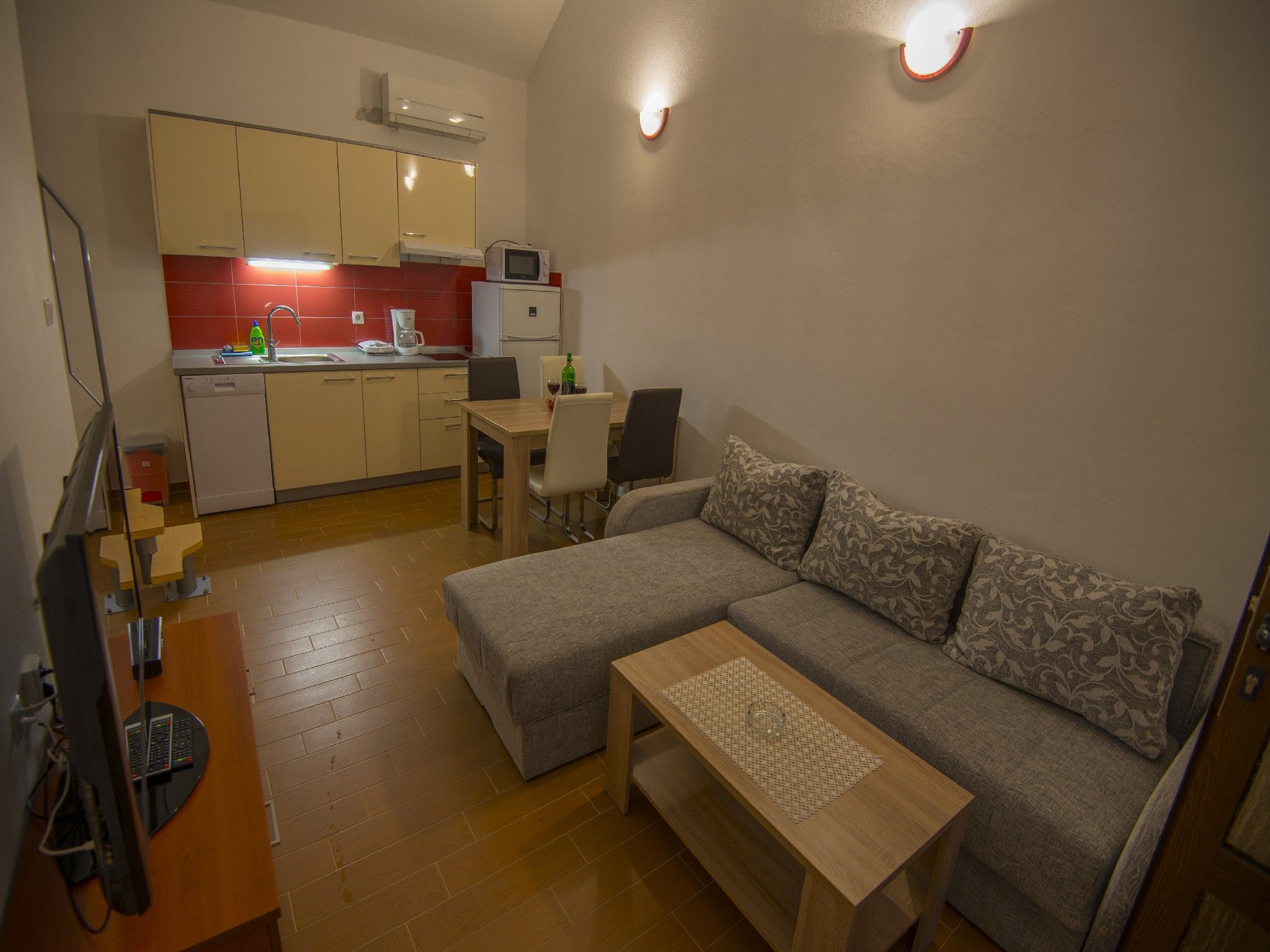 Apartments PUNTA-in the stone house 74004-A2