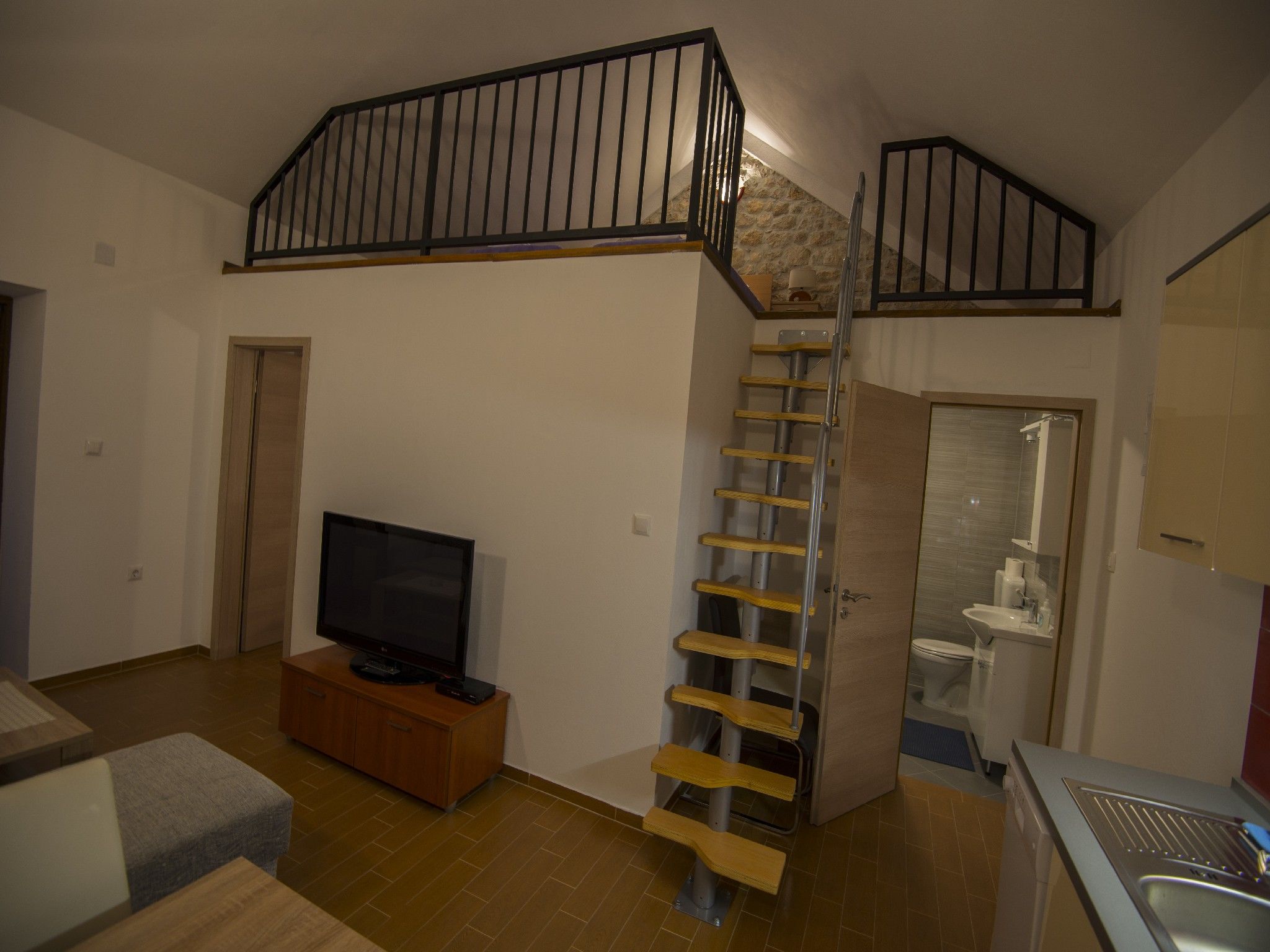 Apartments PUNTA-in the stone house 74004-A2