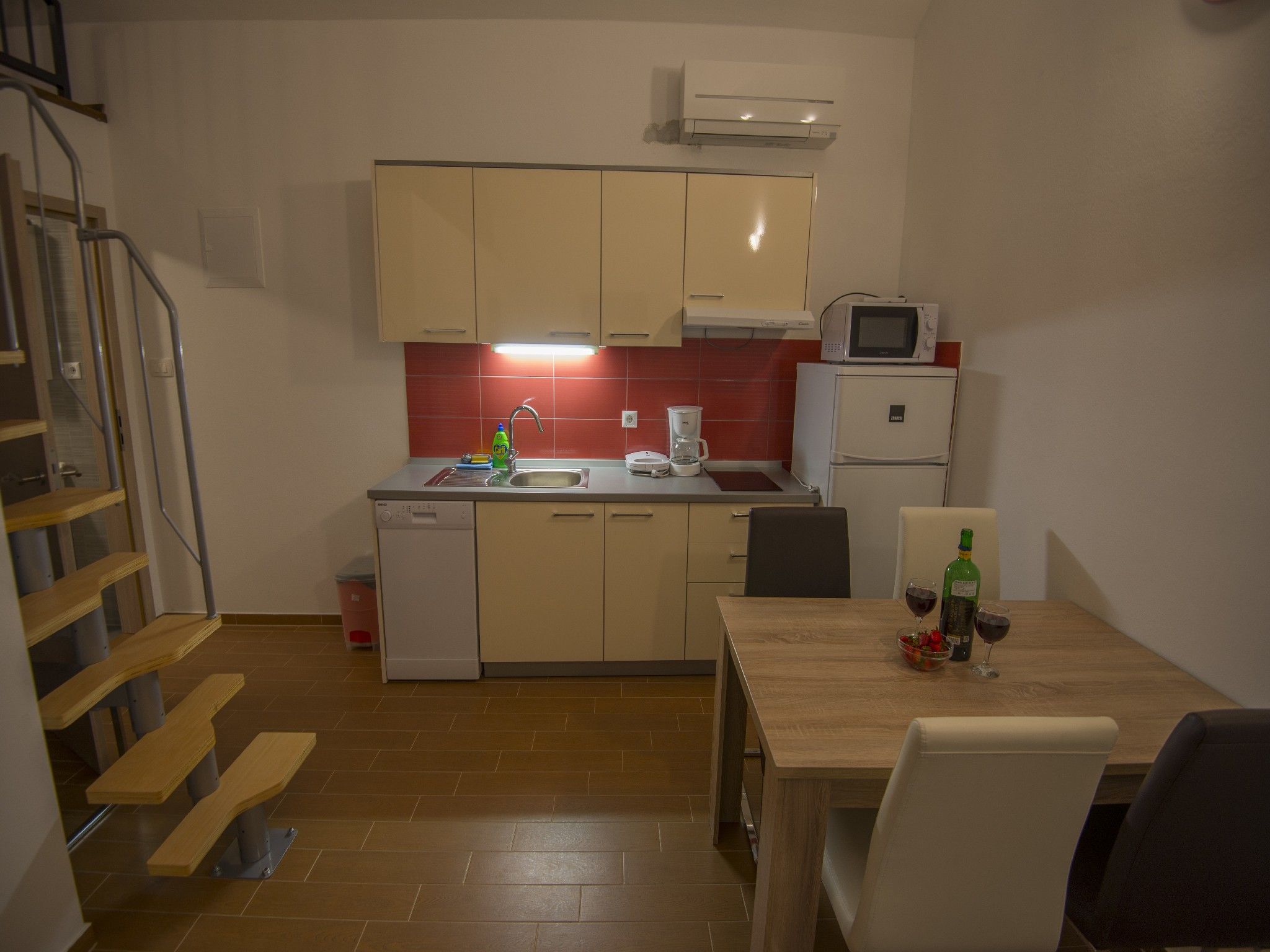 Apartments PUNTA-in the stone house 74004-A2