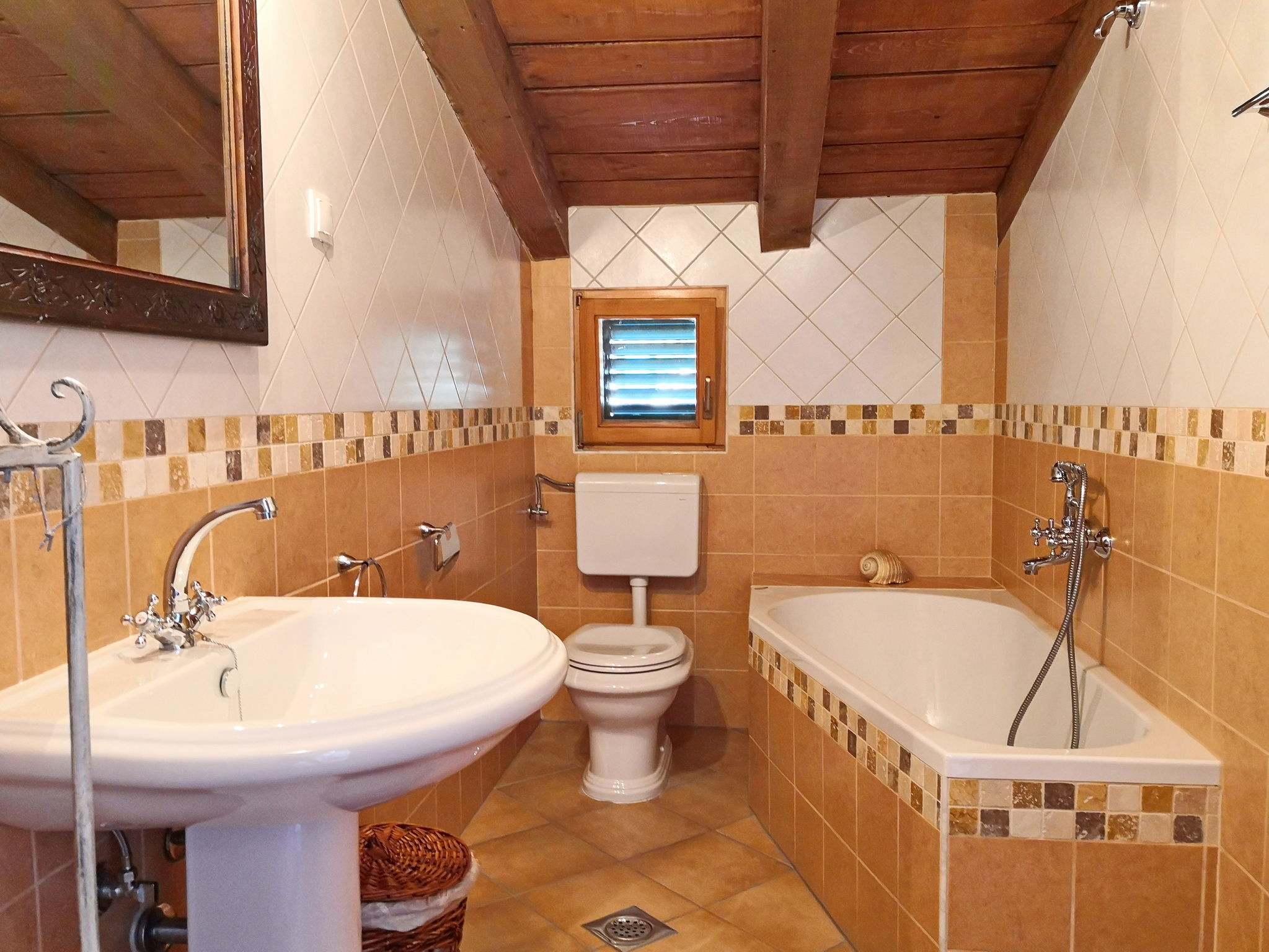 House Katarinini dvori 69481-K1