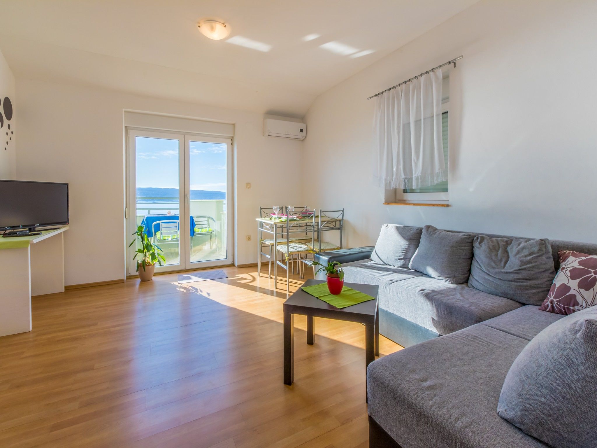 Apartments BENNY 76371-A1