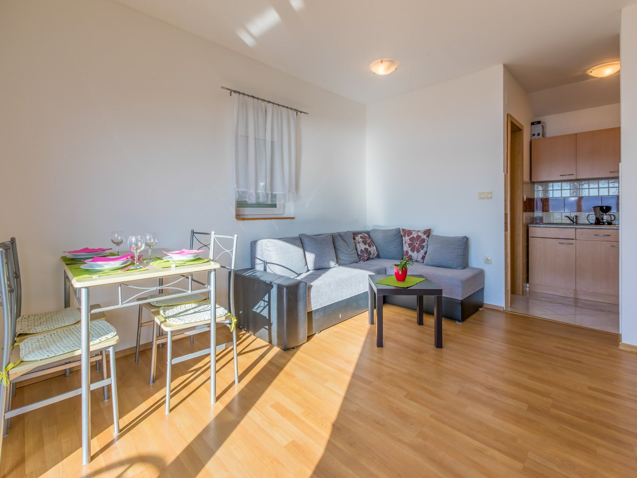 Apartments BENNY 76371-A1