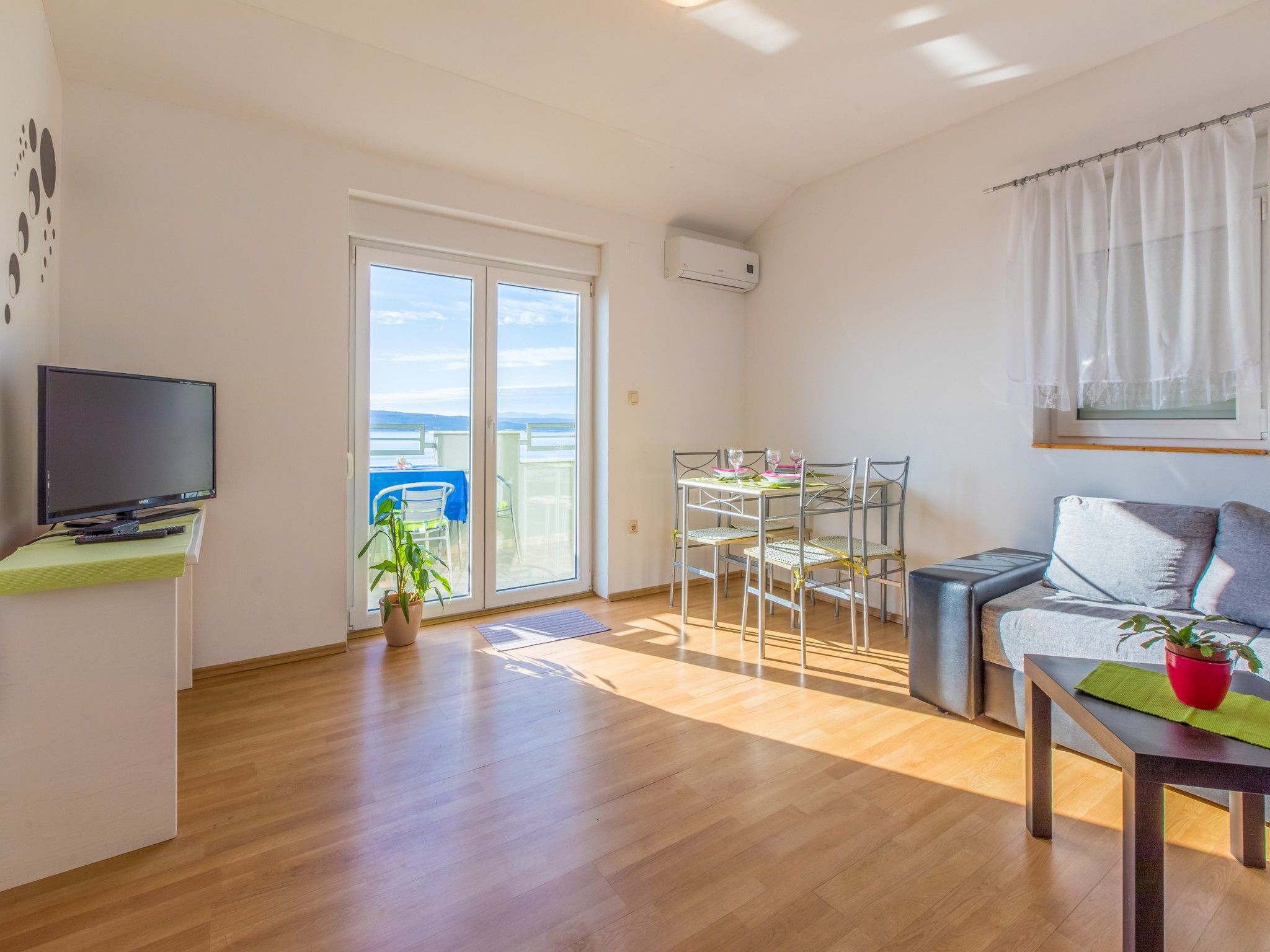 Apartments BENNY 76371-A1