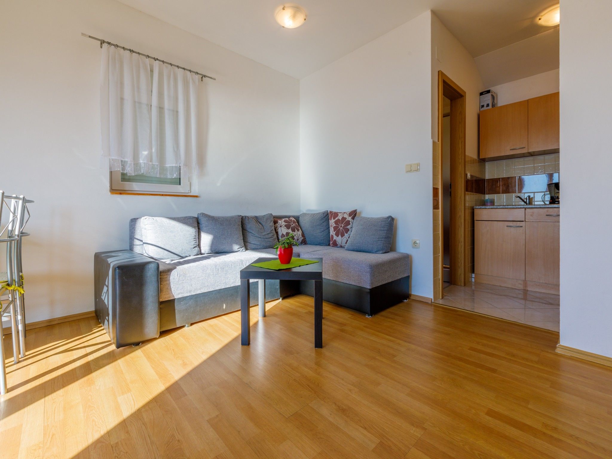 Apartments BENNY 76371-A1