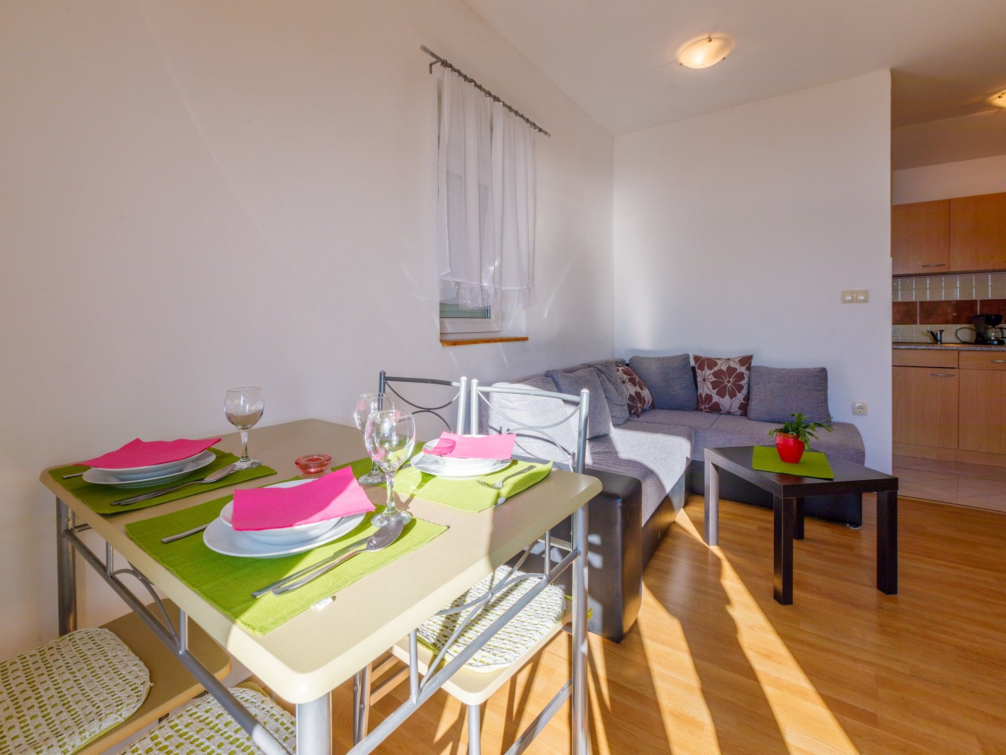 Apartments BENNY 76371-A1