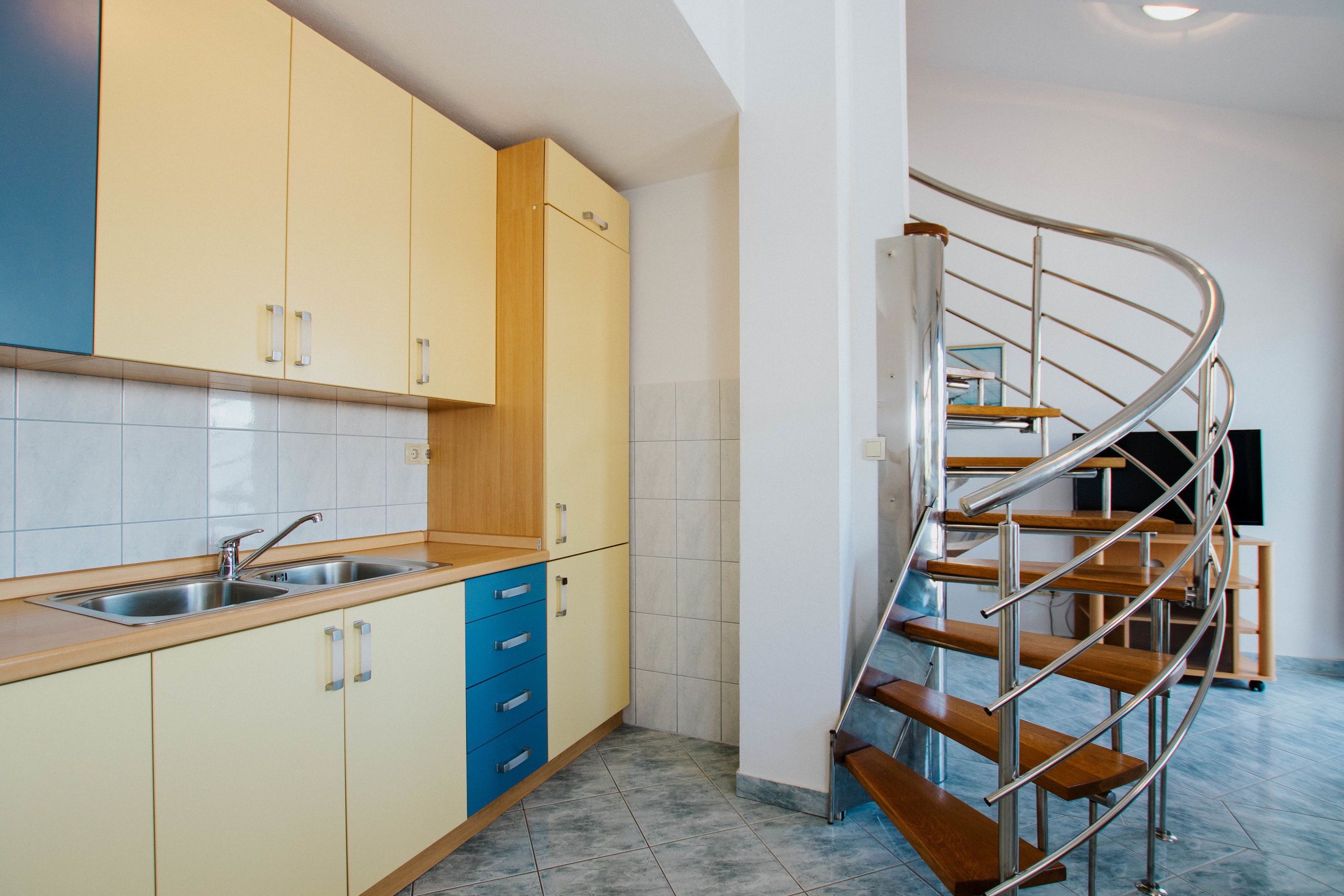 Apartments Marko 49991-A1