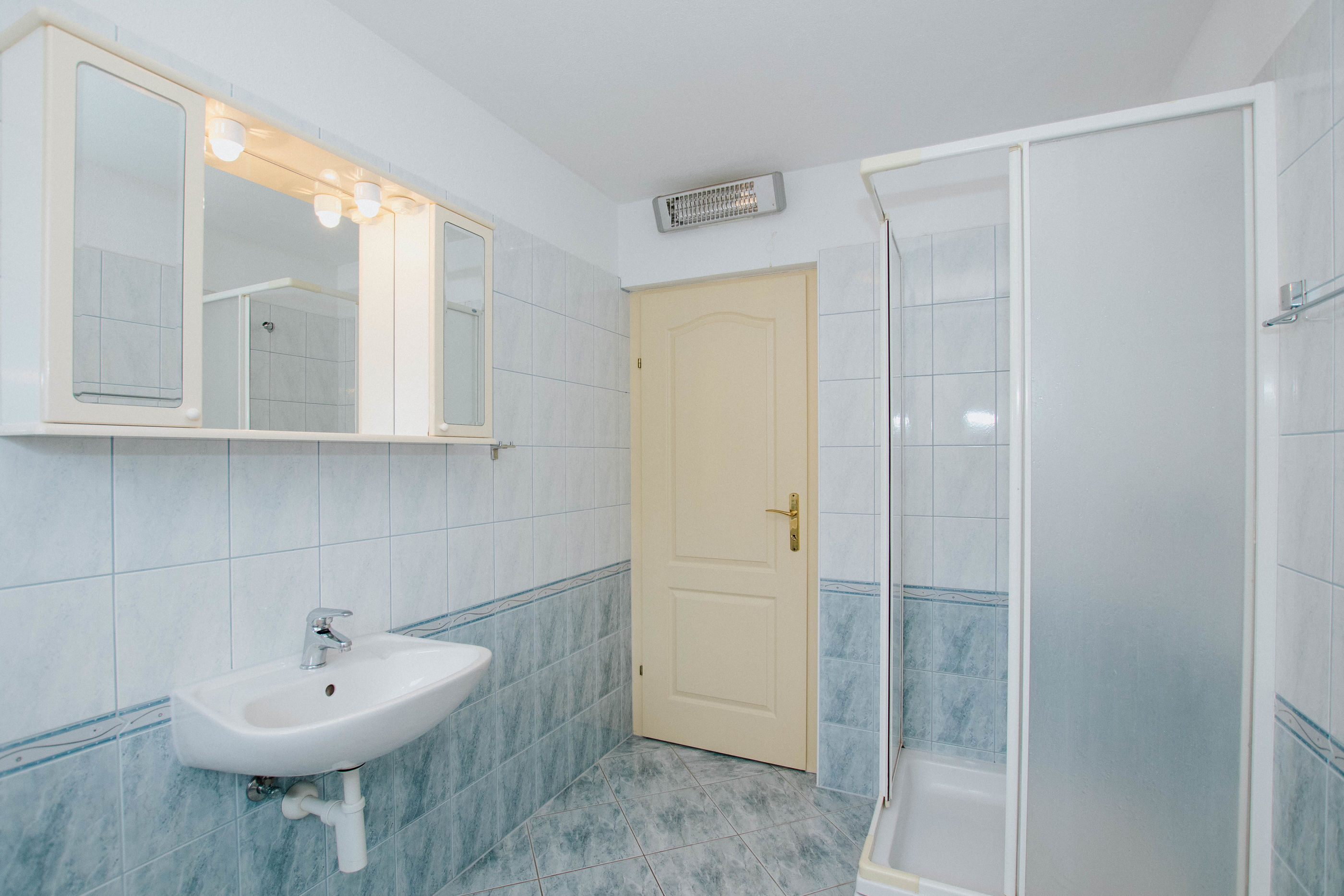 Apartments Marko 49991-A1