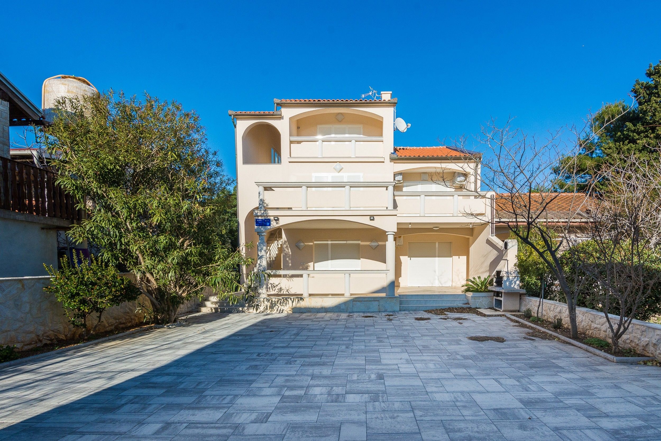 Apartments Medved 50952-A1