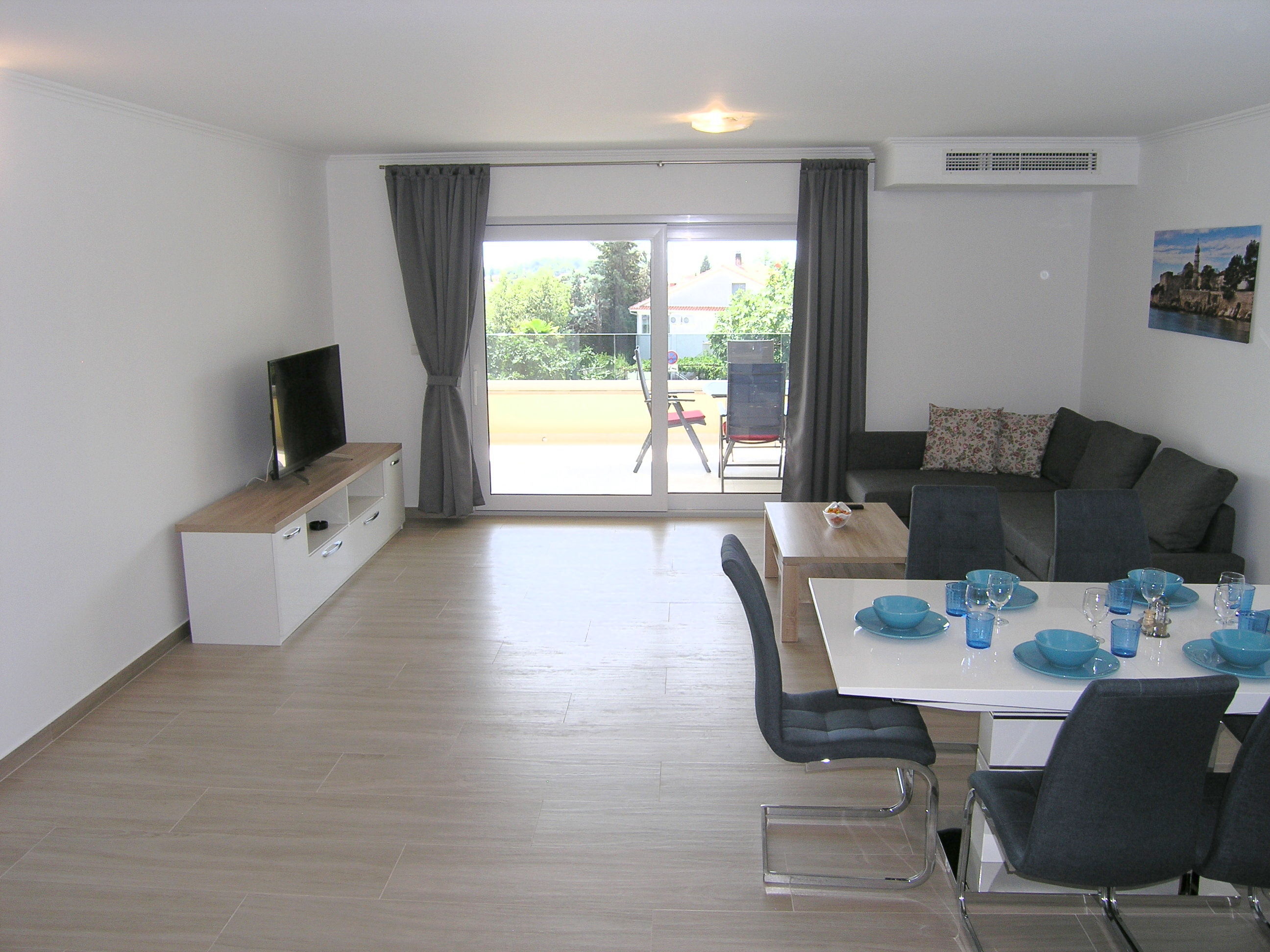 Apartments KRAJINOVIC 15239-A1