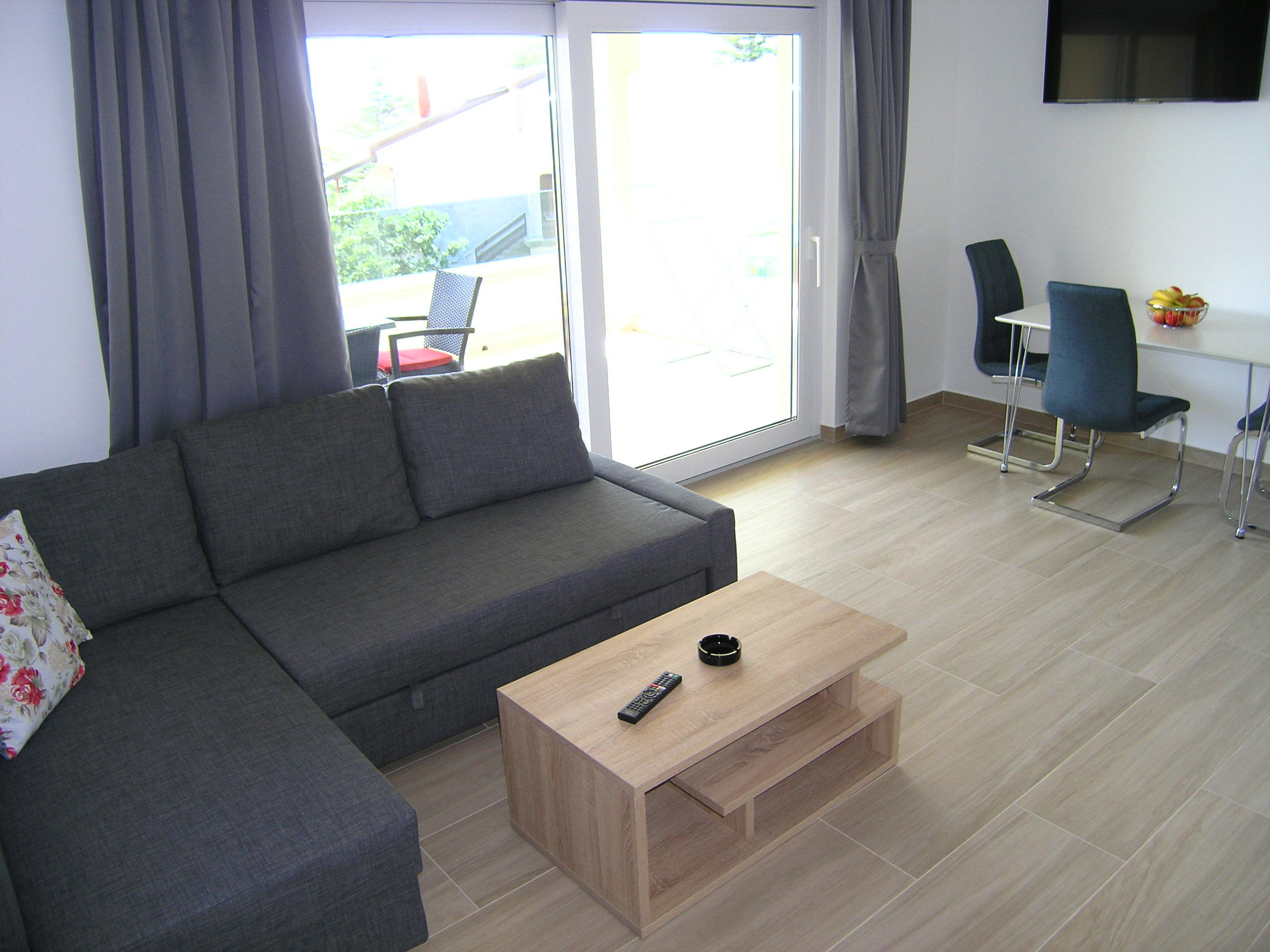 Apartments KRAJINOVIC 15239-A2
