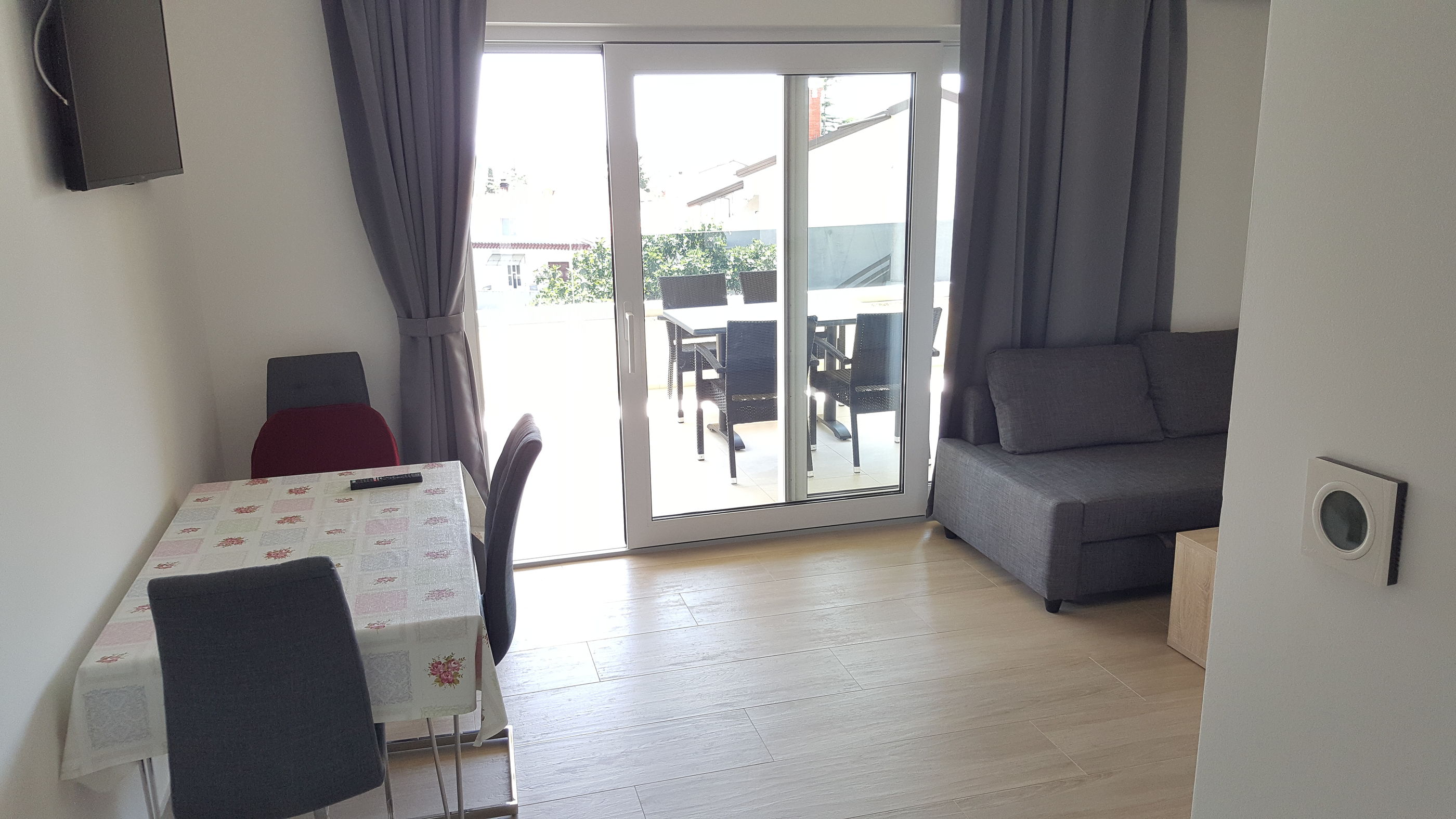Apartments KRAJINOVIC 15239-A3