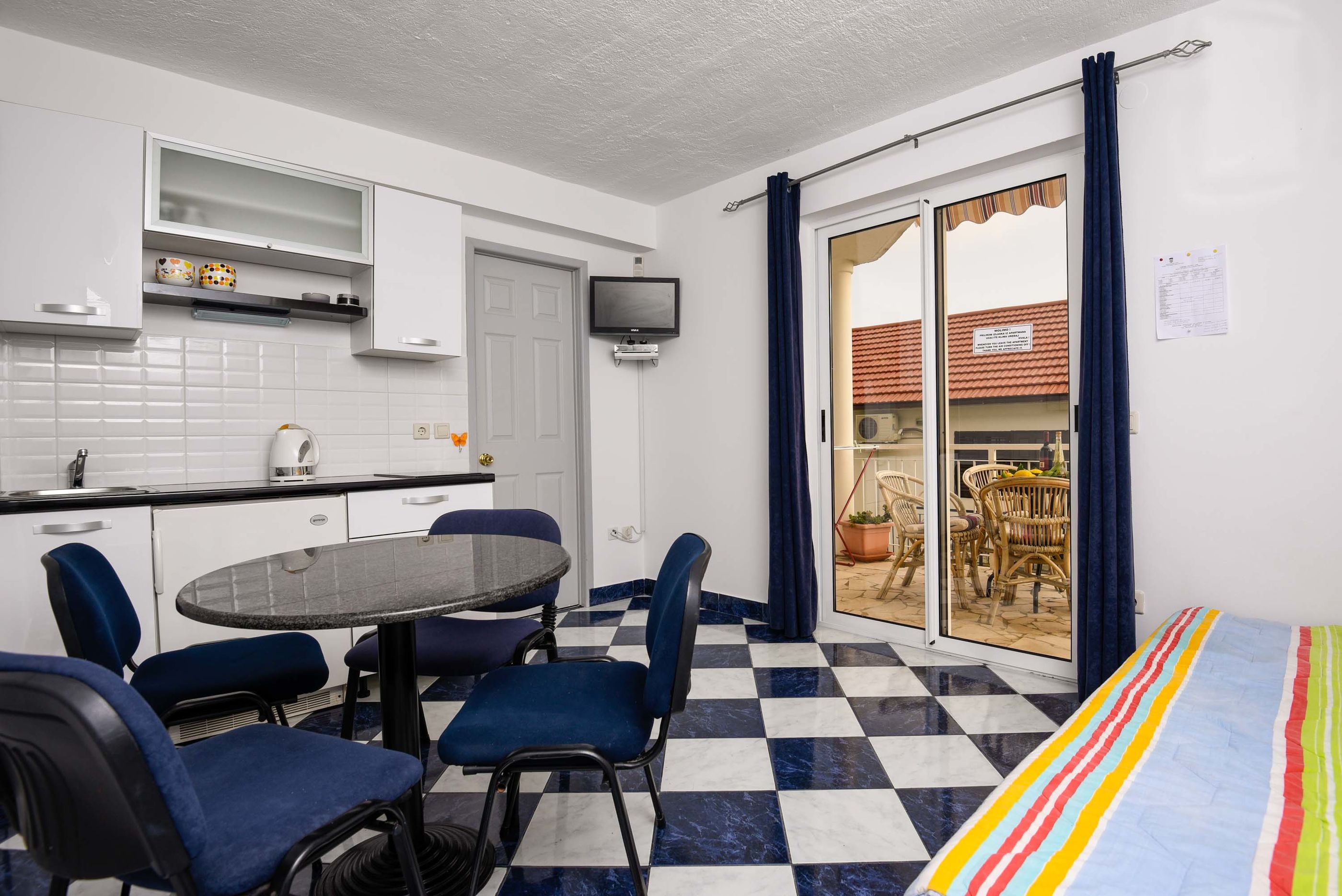 Apartments Jane 76972-A1