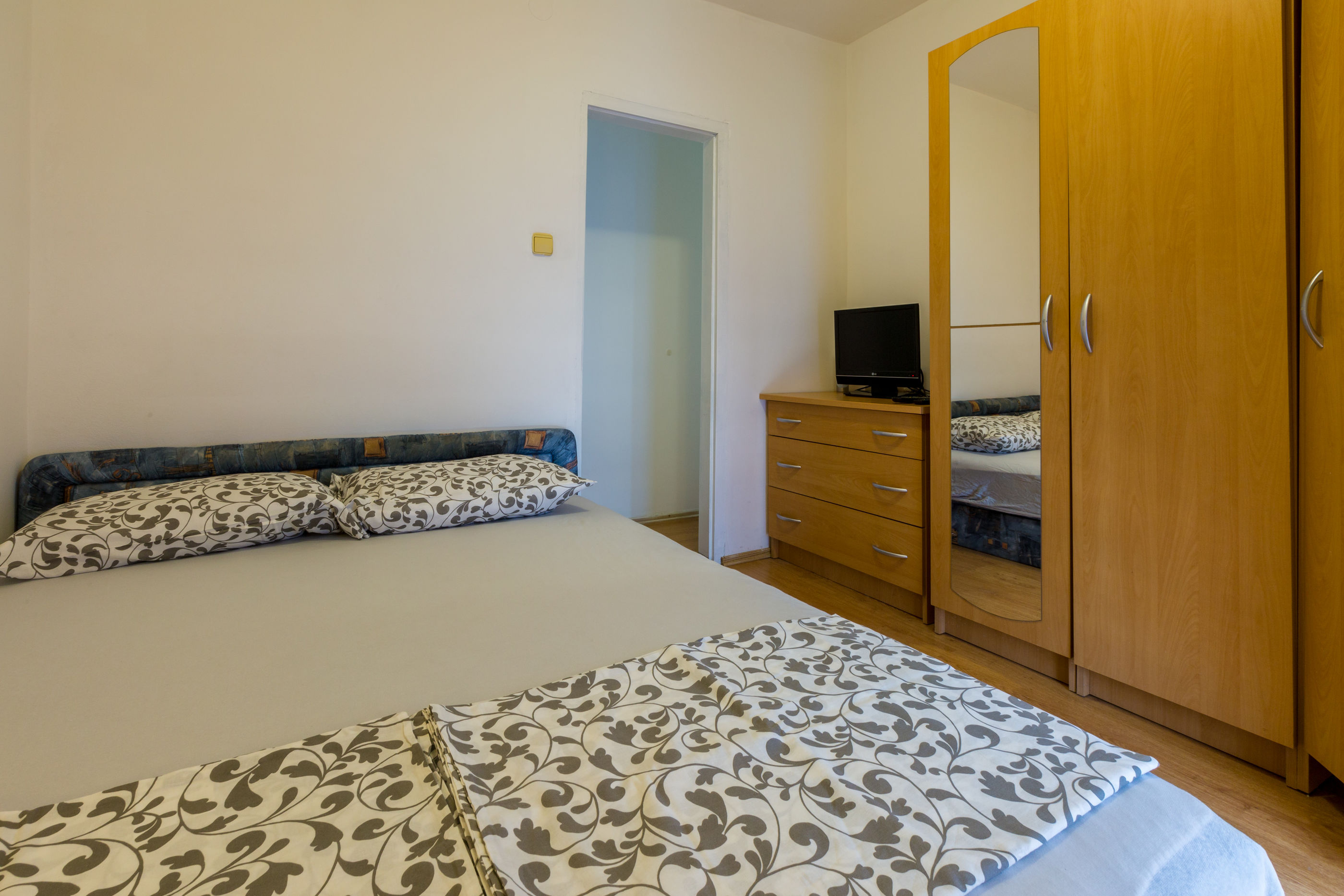 Apartments Kalla 77691-A1