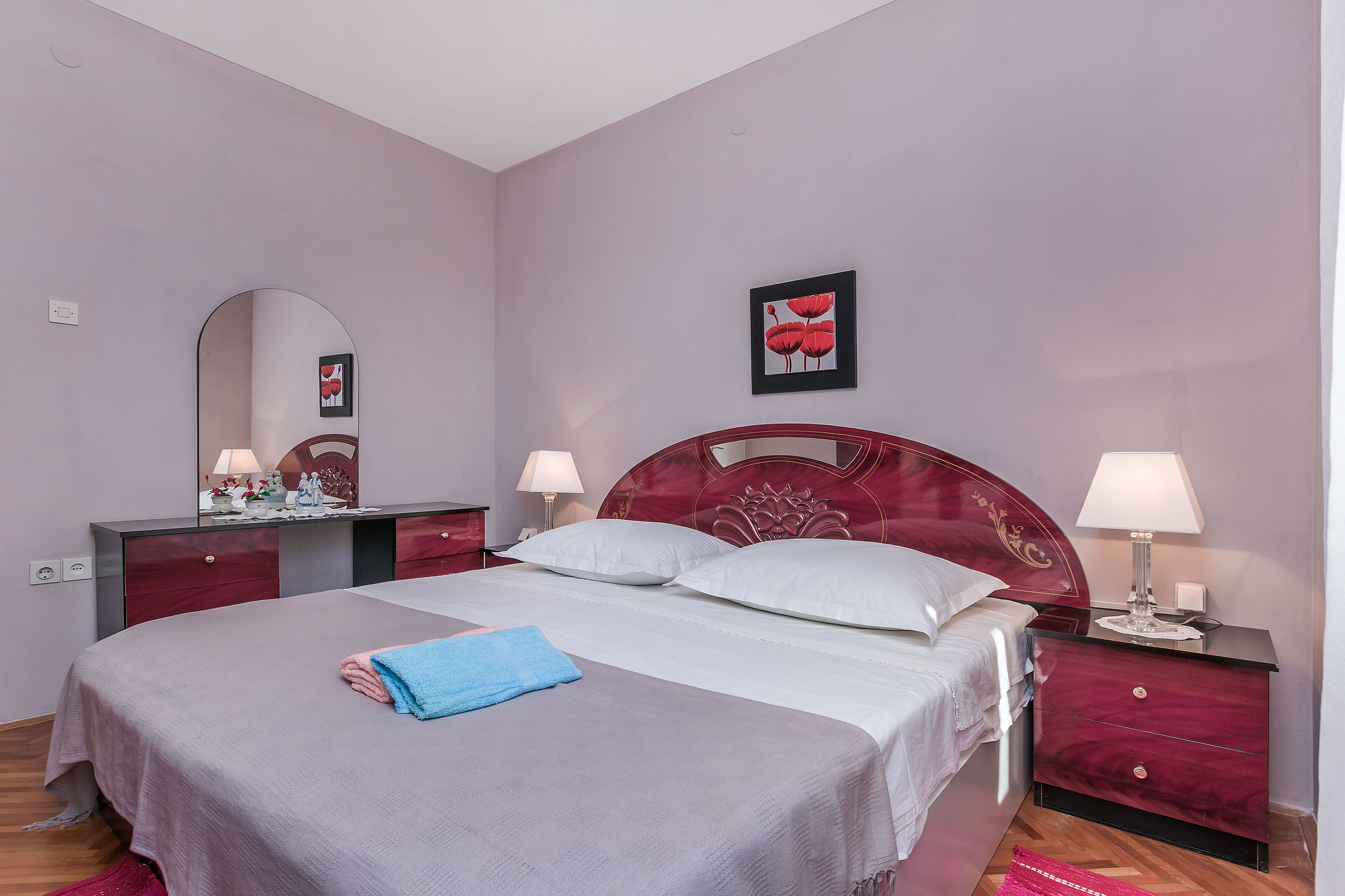 Apartment and Rooms Tatjana 32621-A1