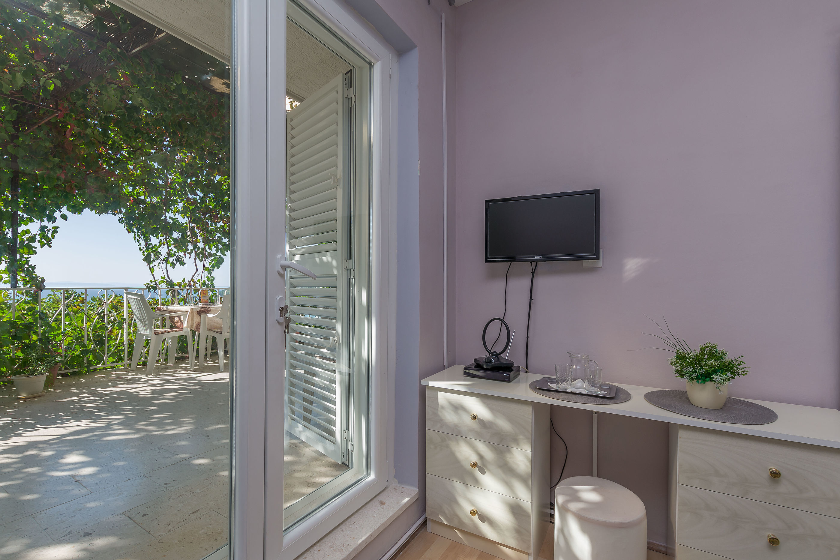 Apartment and Rooms Tatjana 32621-S1