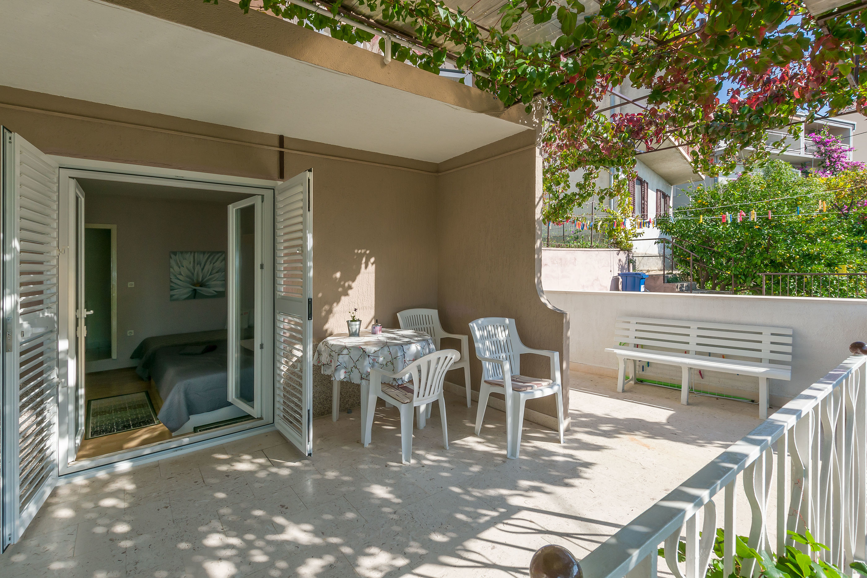 Apartment and Rooms Tatjana 32621-S1