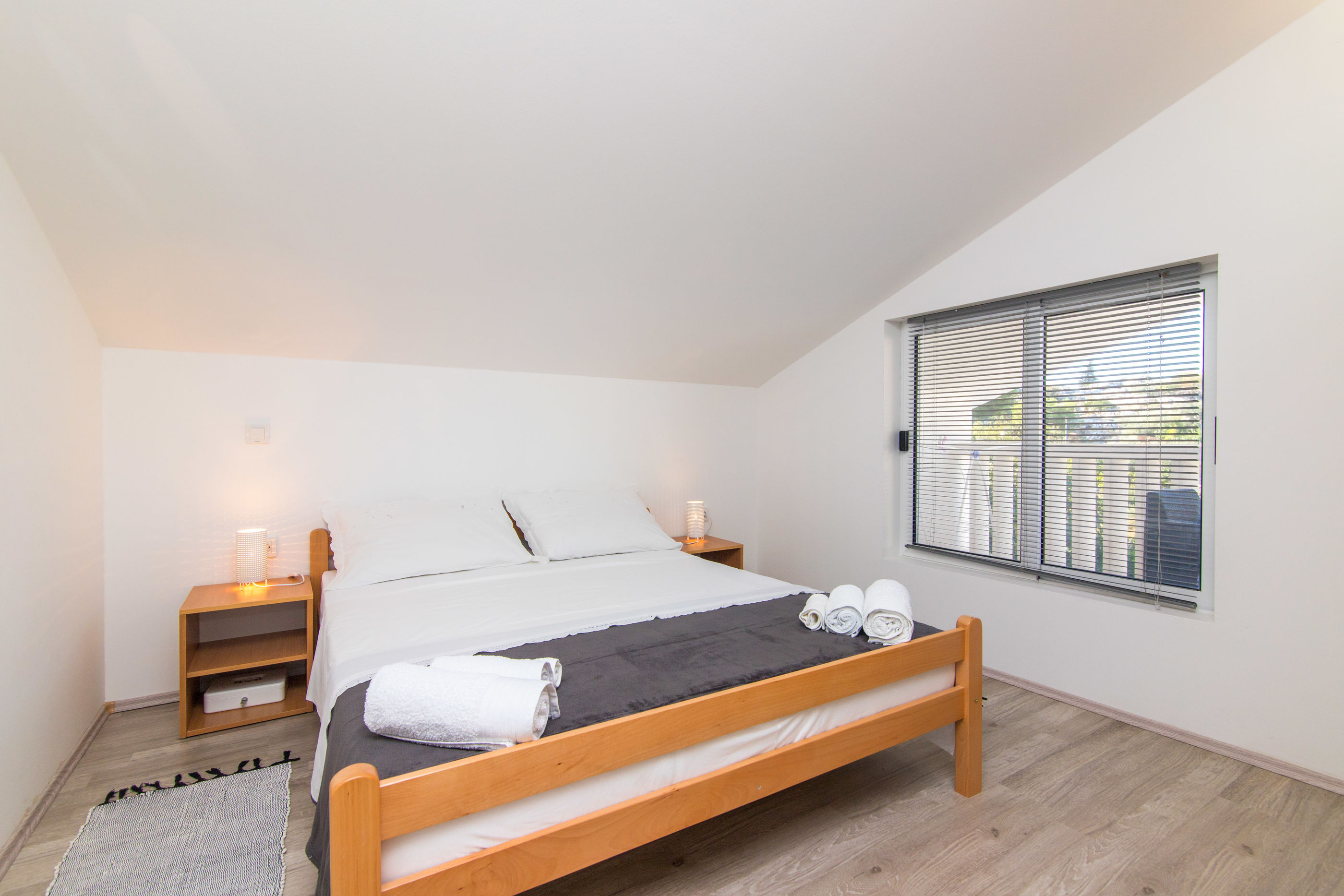 Apartment LORO 63721-A1