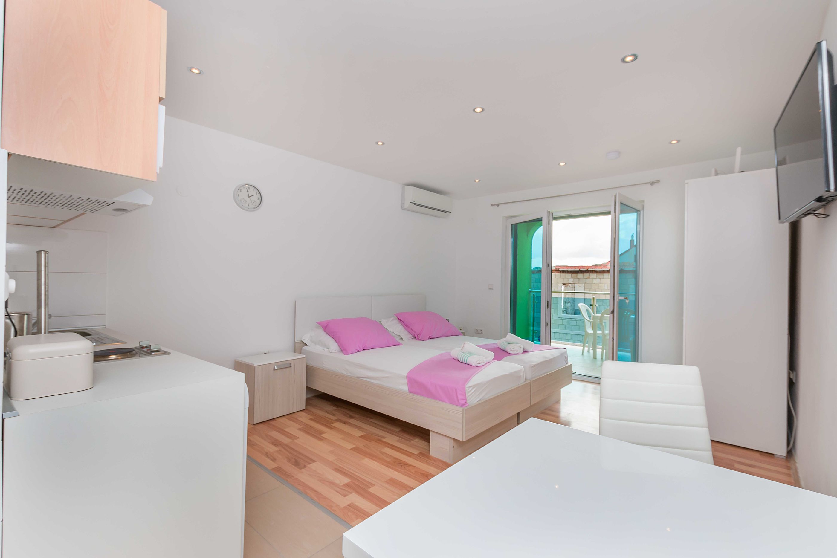 Apartments Road star 74741-A3
