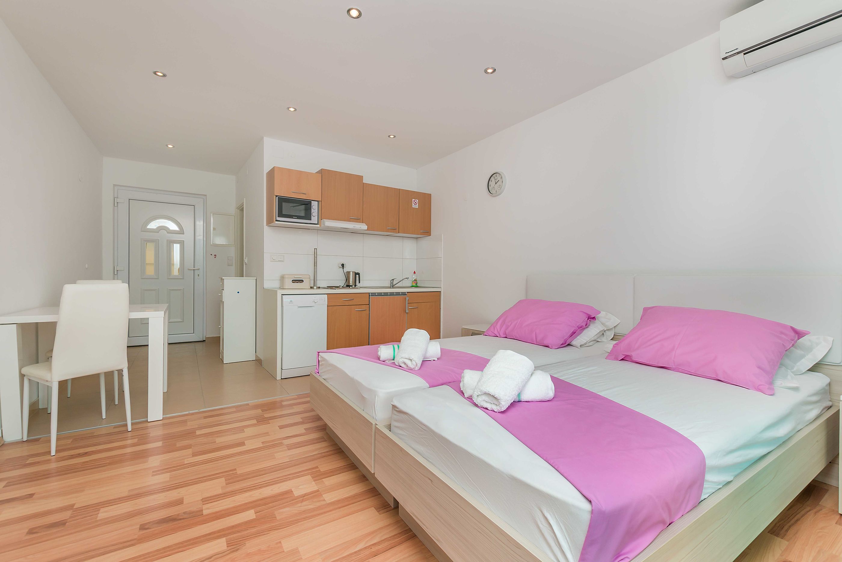 Apartments Road star 74741-A3