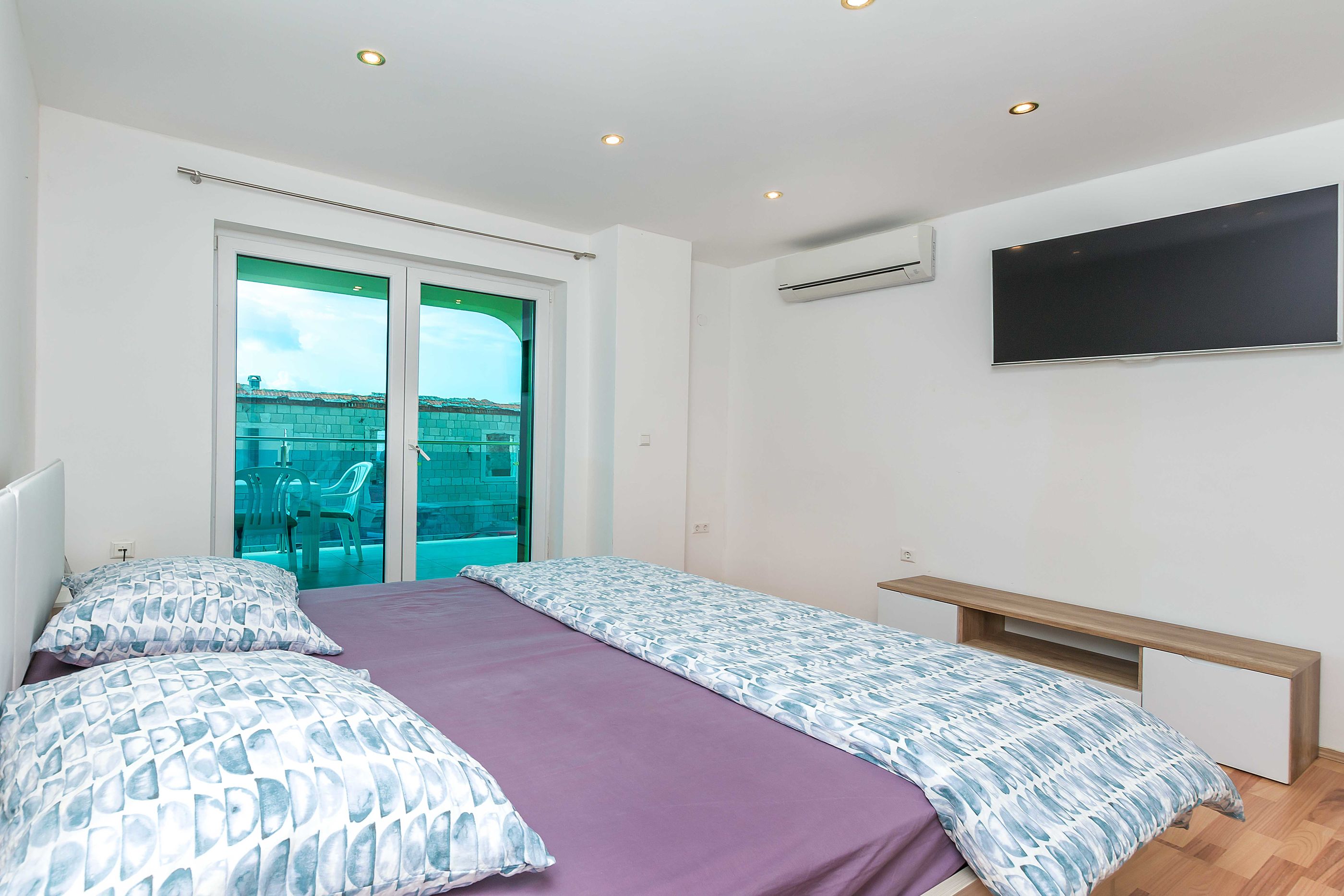 Apartments Road star 74741-A4