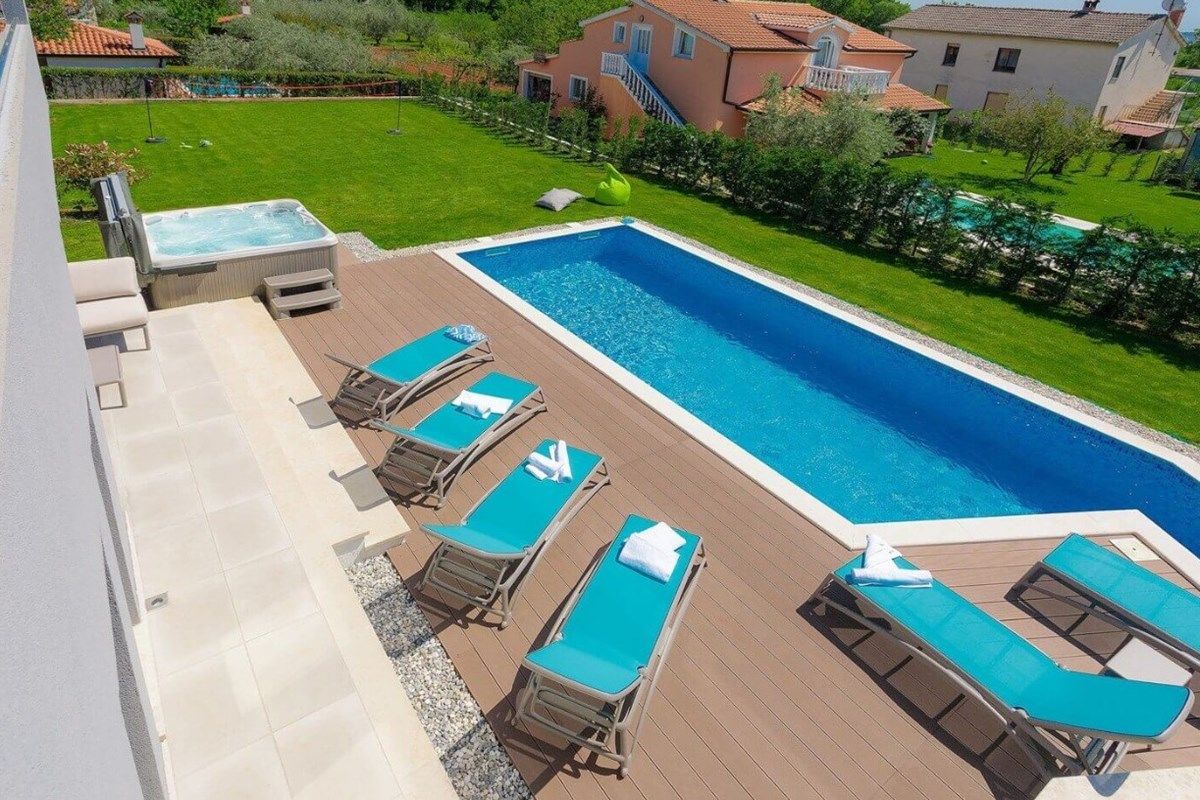 Villa Grande 74148-K1