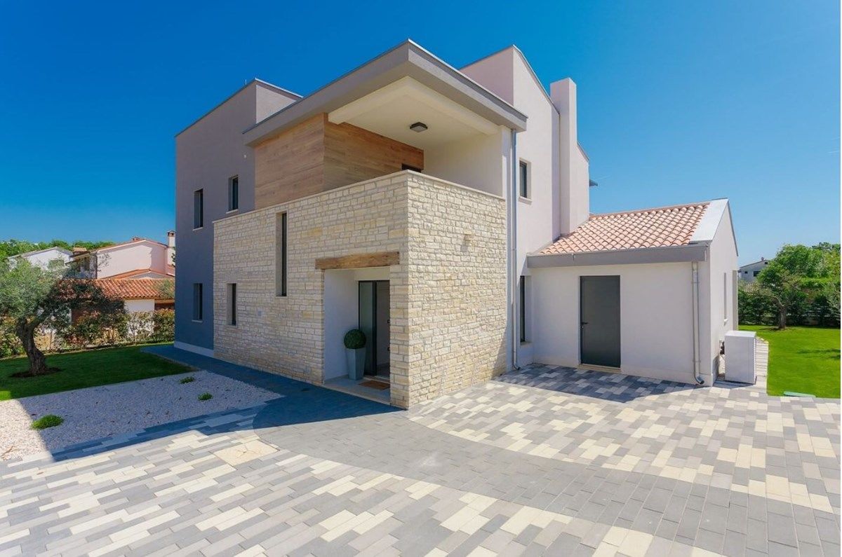 Villa Grande 74148-K1